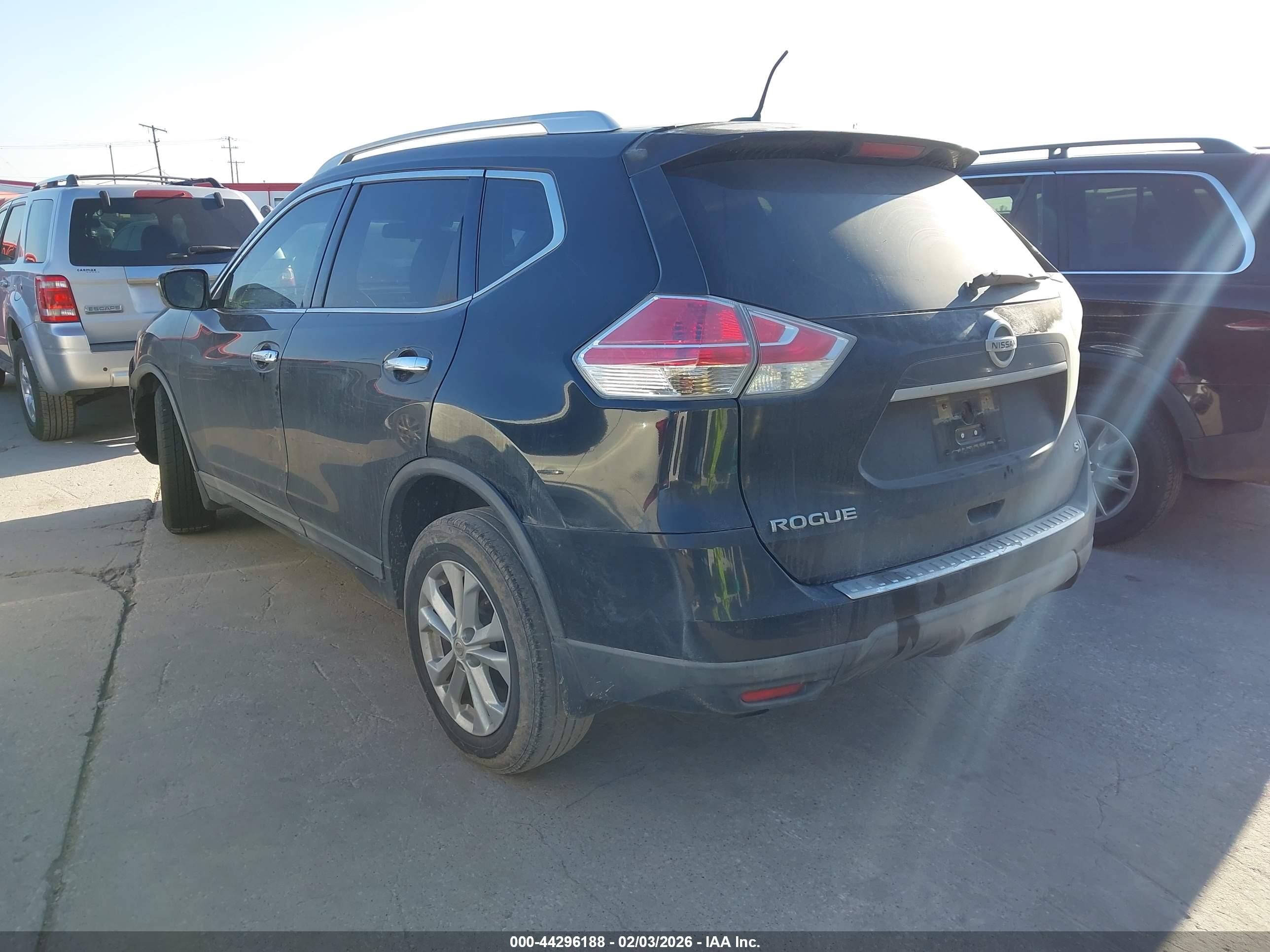 NISSAN ROGUE image 3