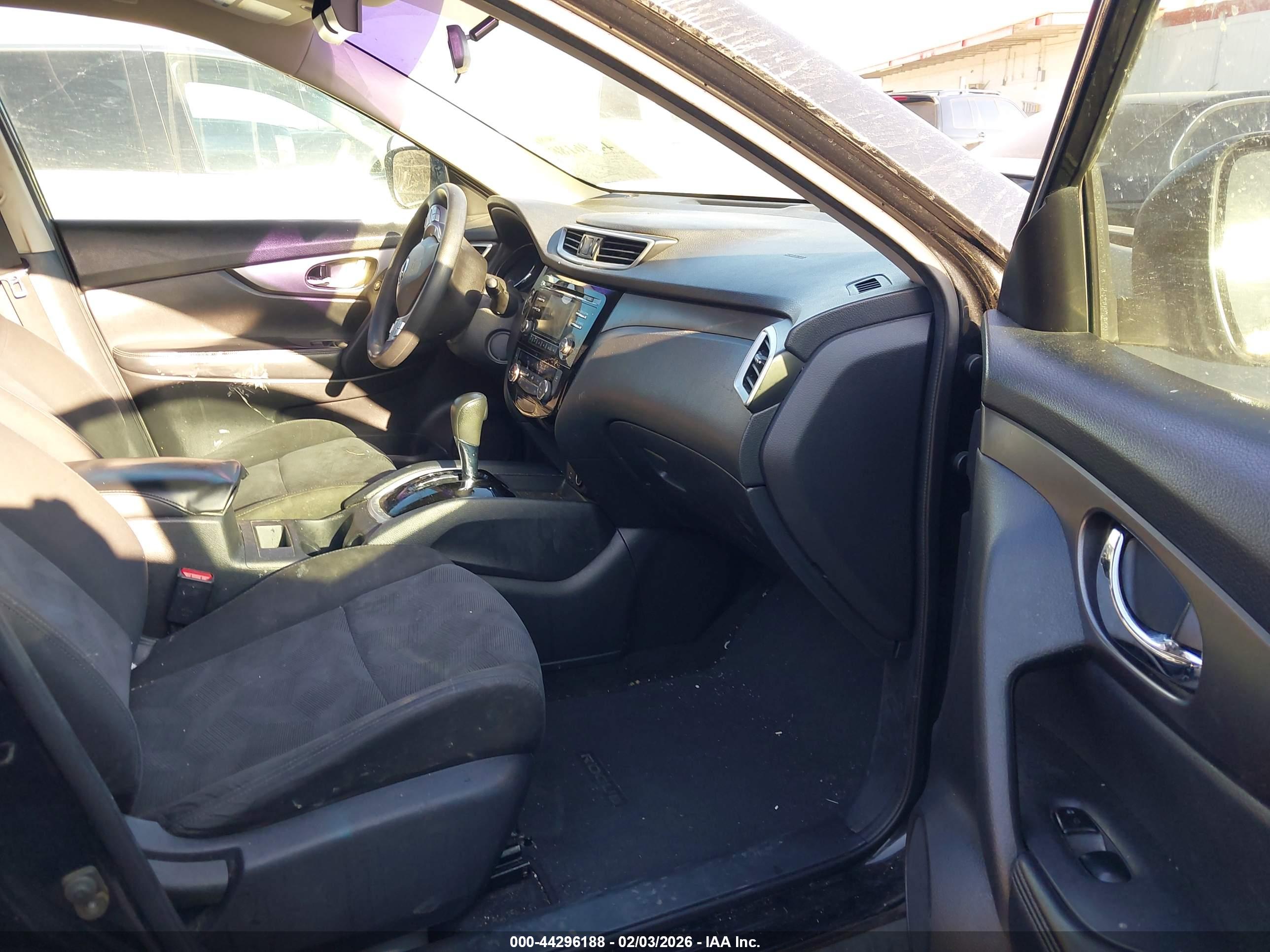 NISSAN ROGUE image 5