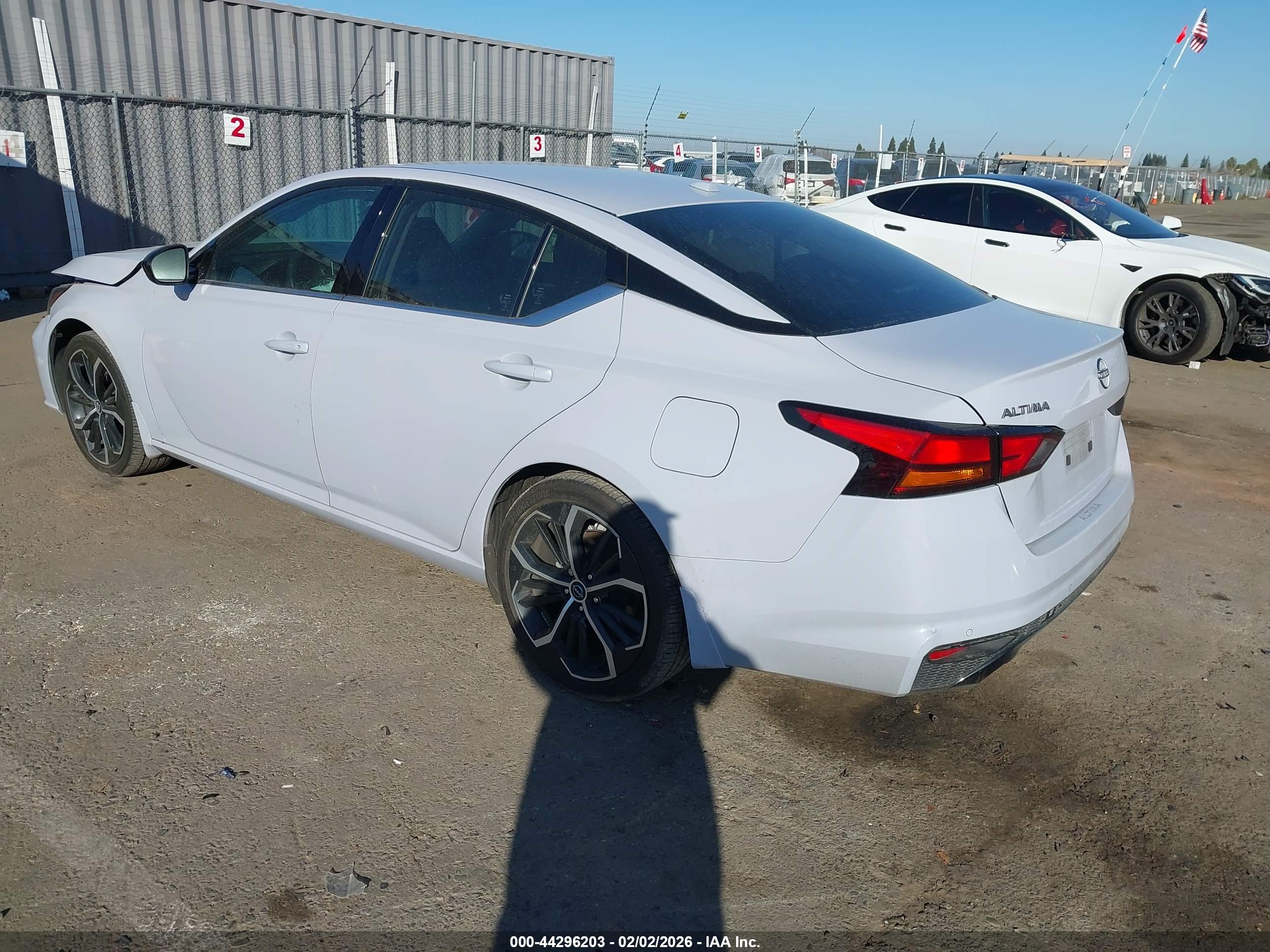 NISSAN ALTIMA image 3