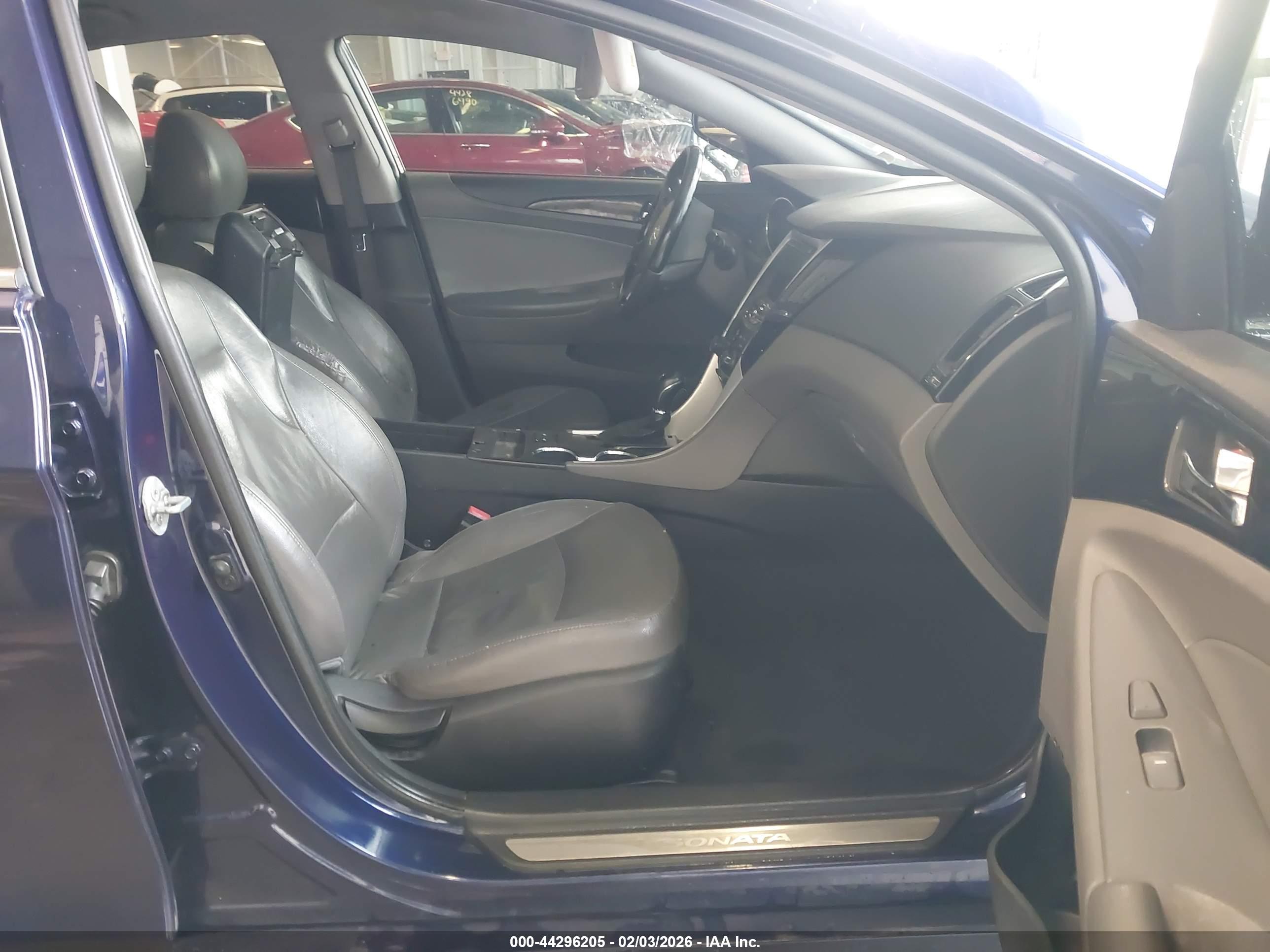 HYUNDAI SONATA image 5