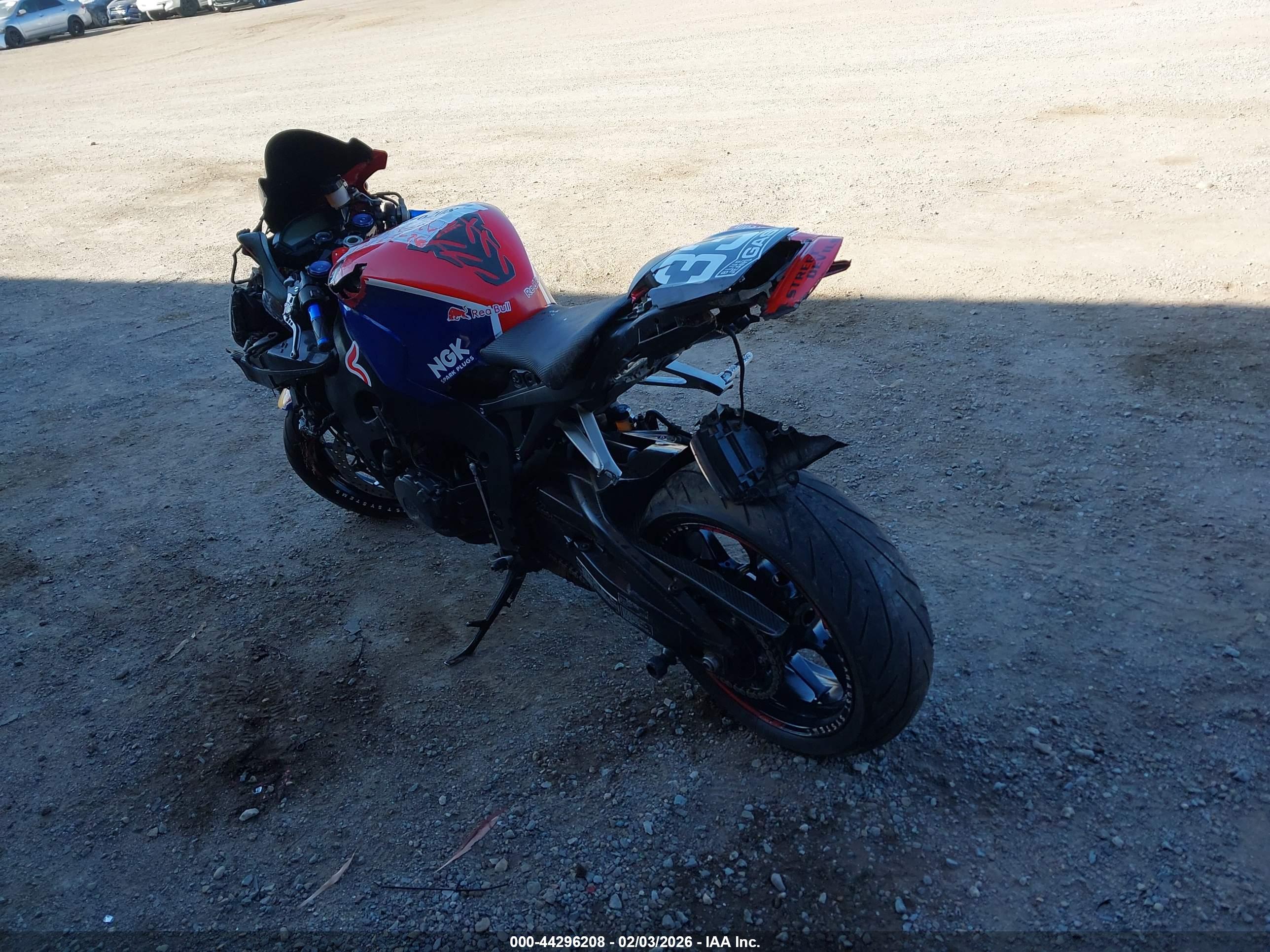 HONDA CBR1000 image 3