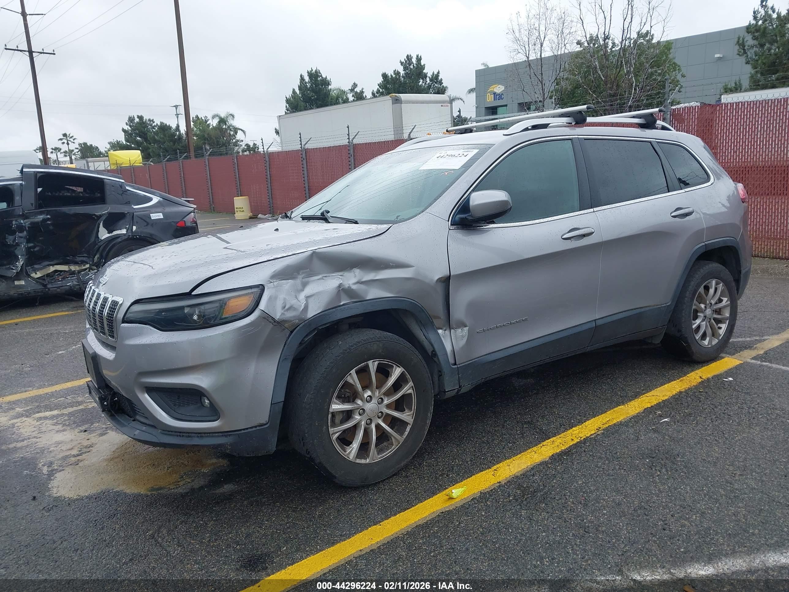 JEEP CHEROKEE image 2