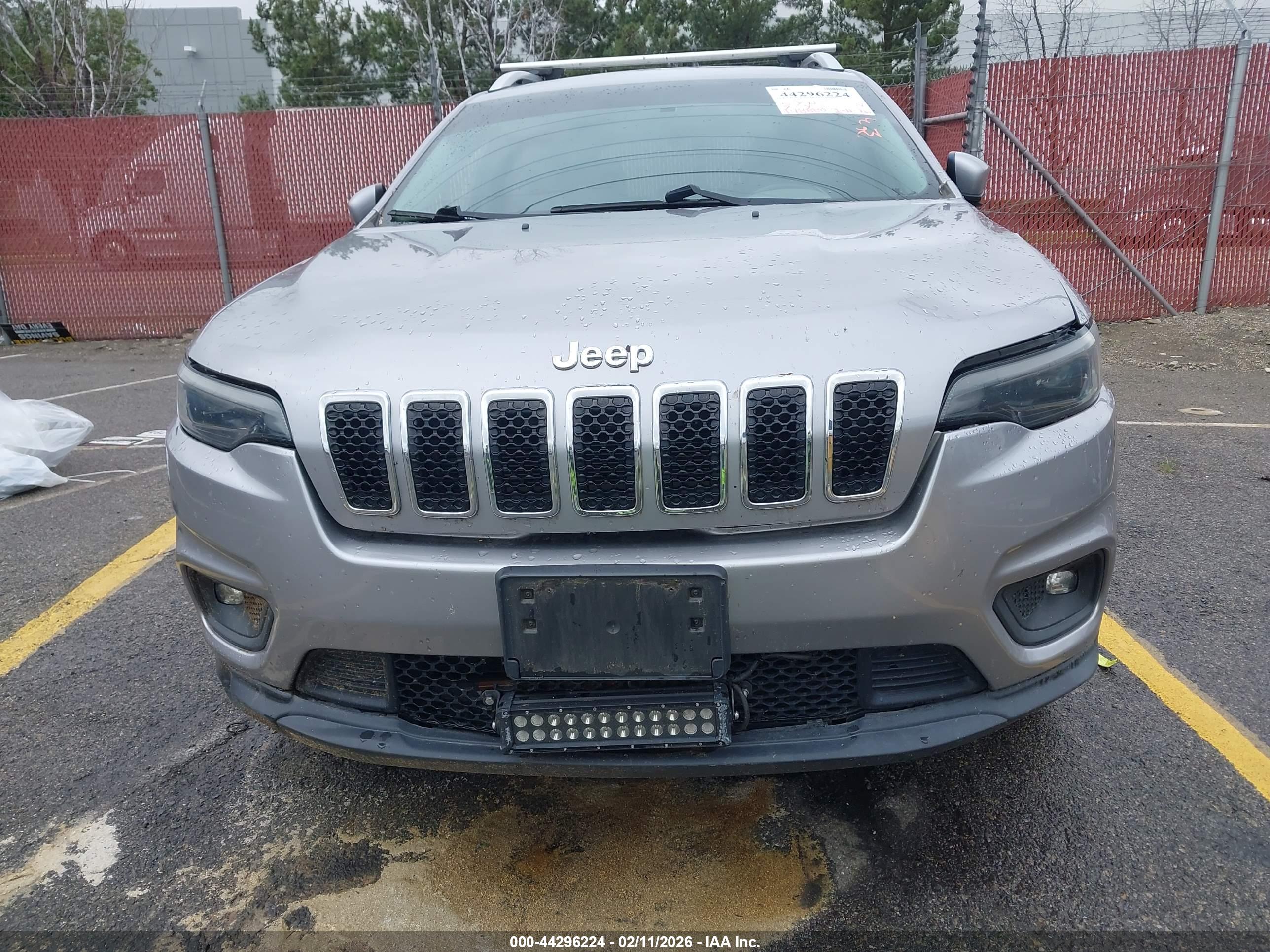 JEEP CHEROKEE image 6