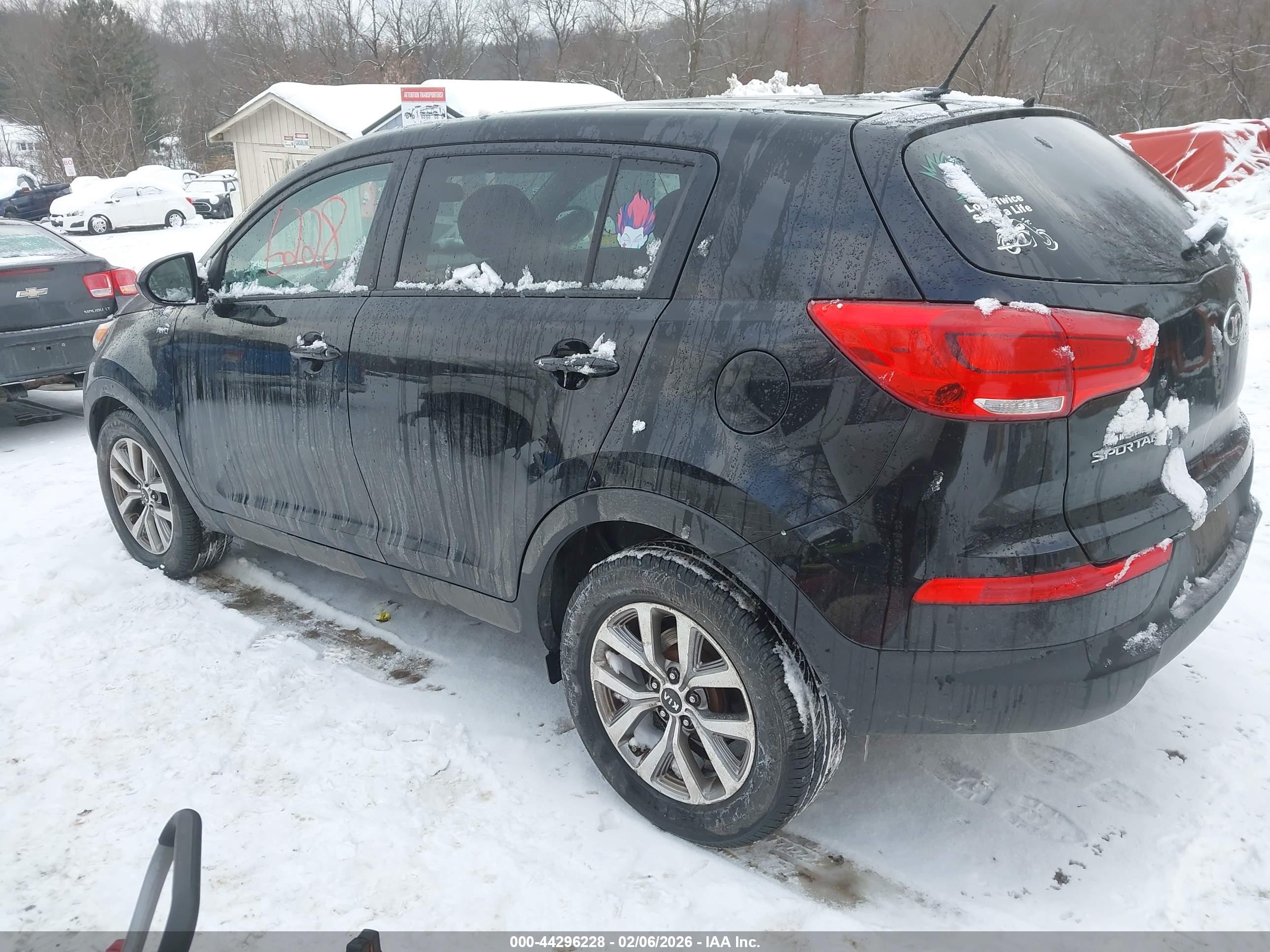 KIA SPORTAGE image 3