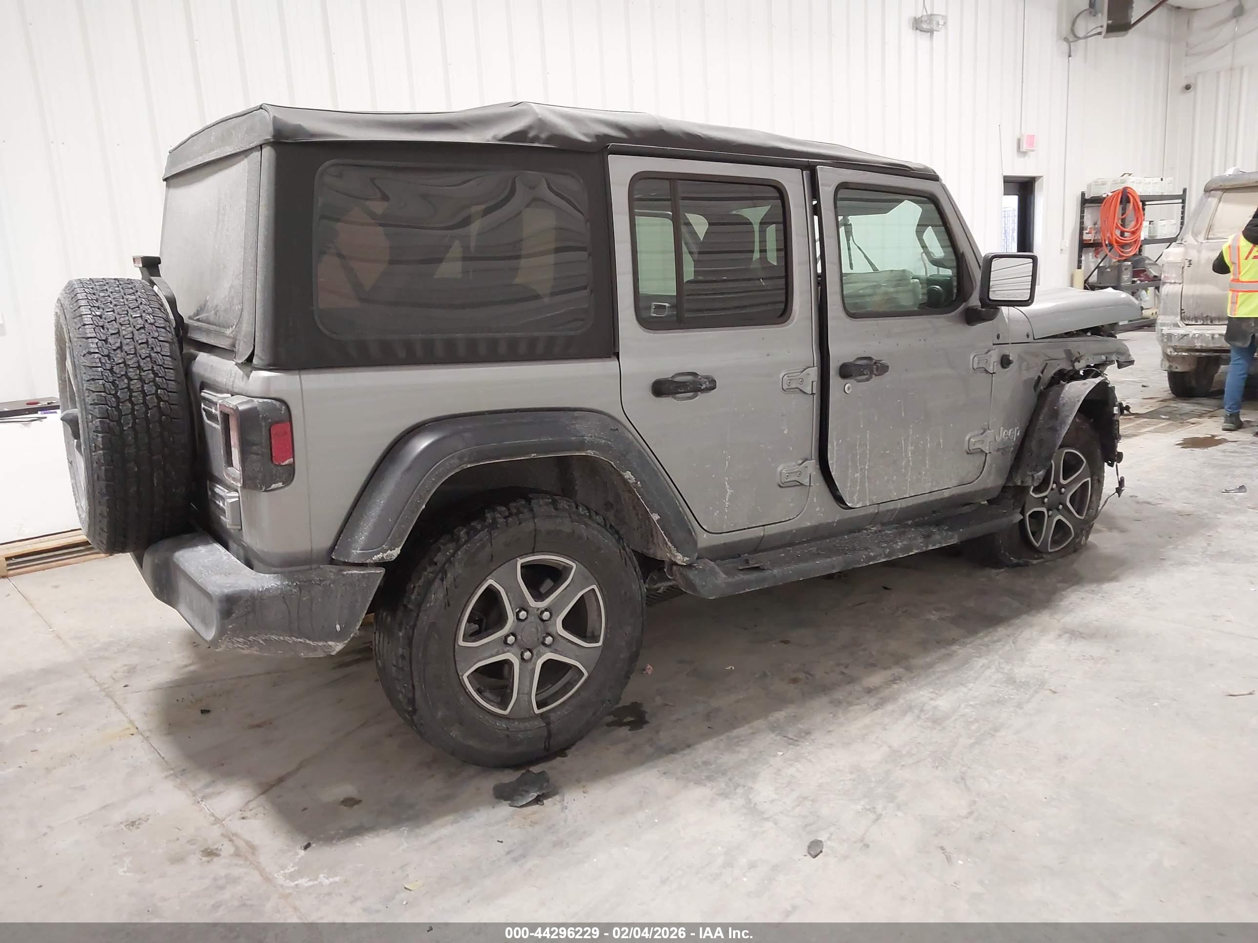 JEEP WRANGLER image 4