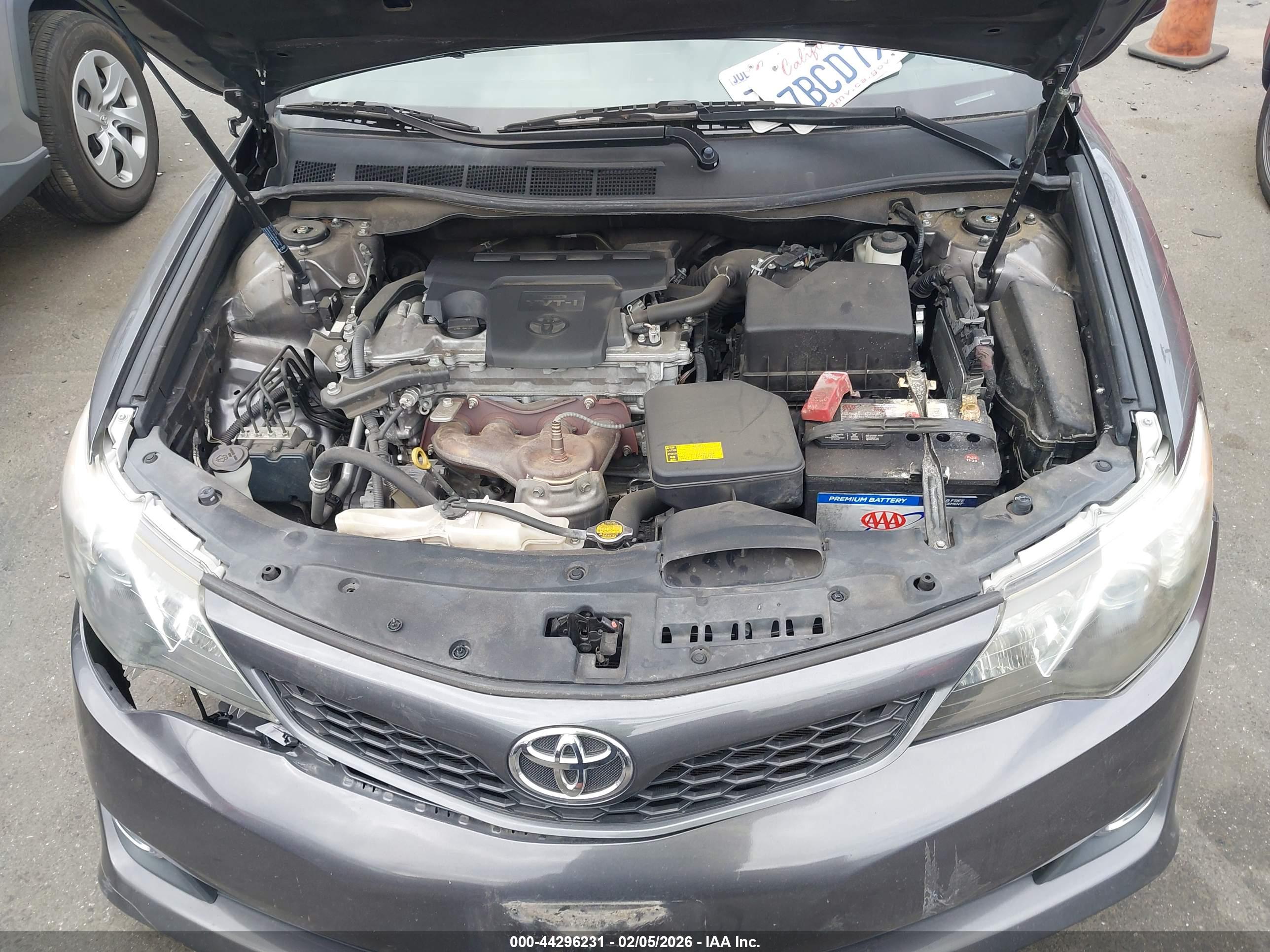 TOYOTA CAMRY image 10