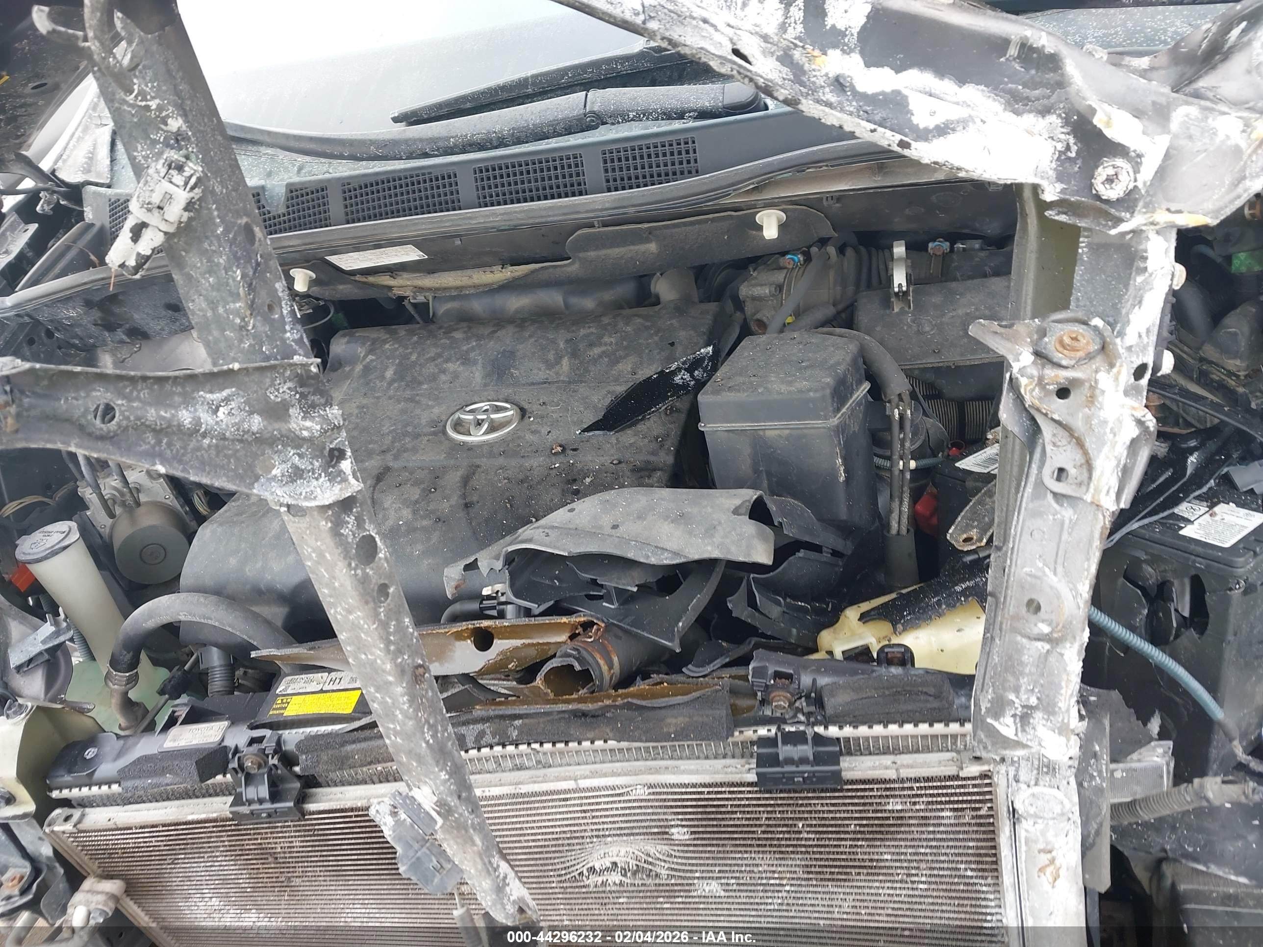 TOYOTA SIENNA image 10