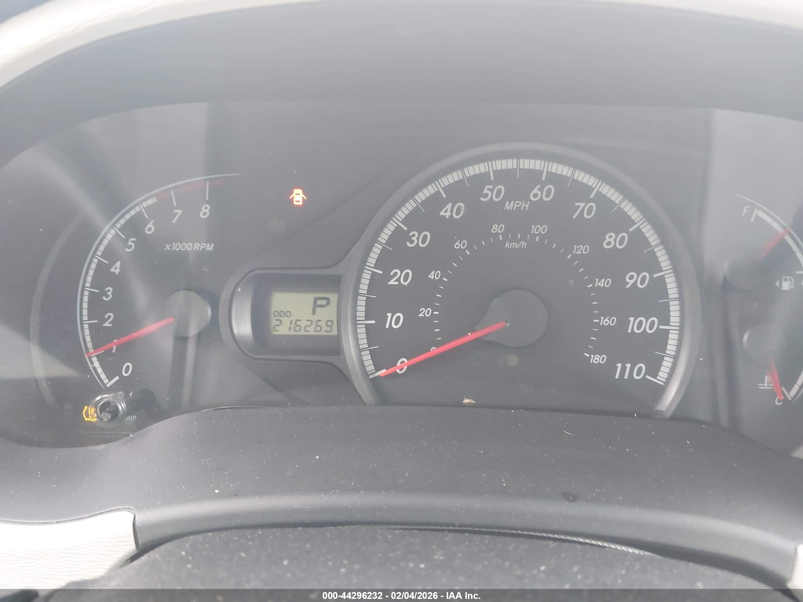 TOYOTA SIENNA image 7