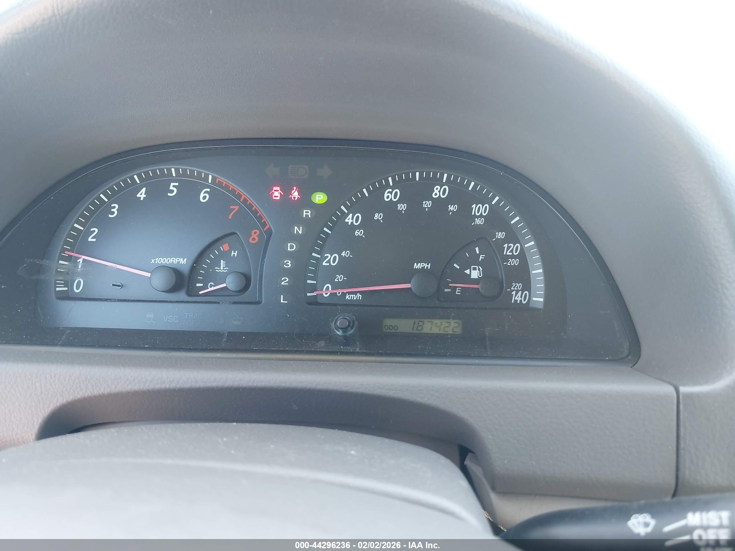 TOYOTA CAMRY image 7
