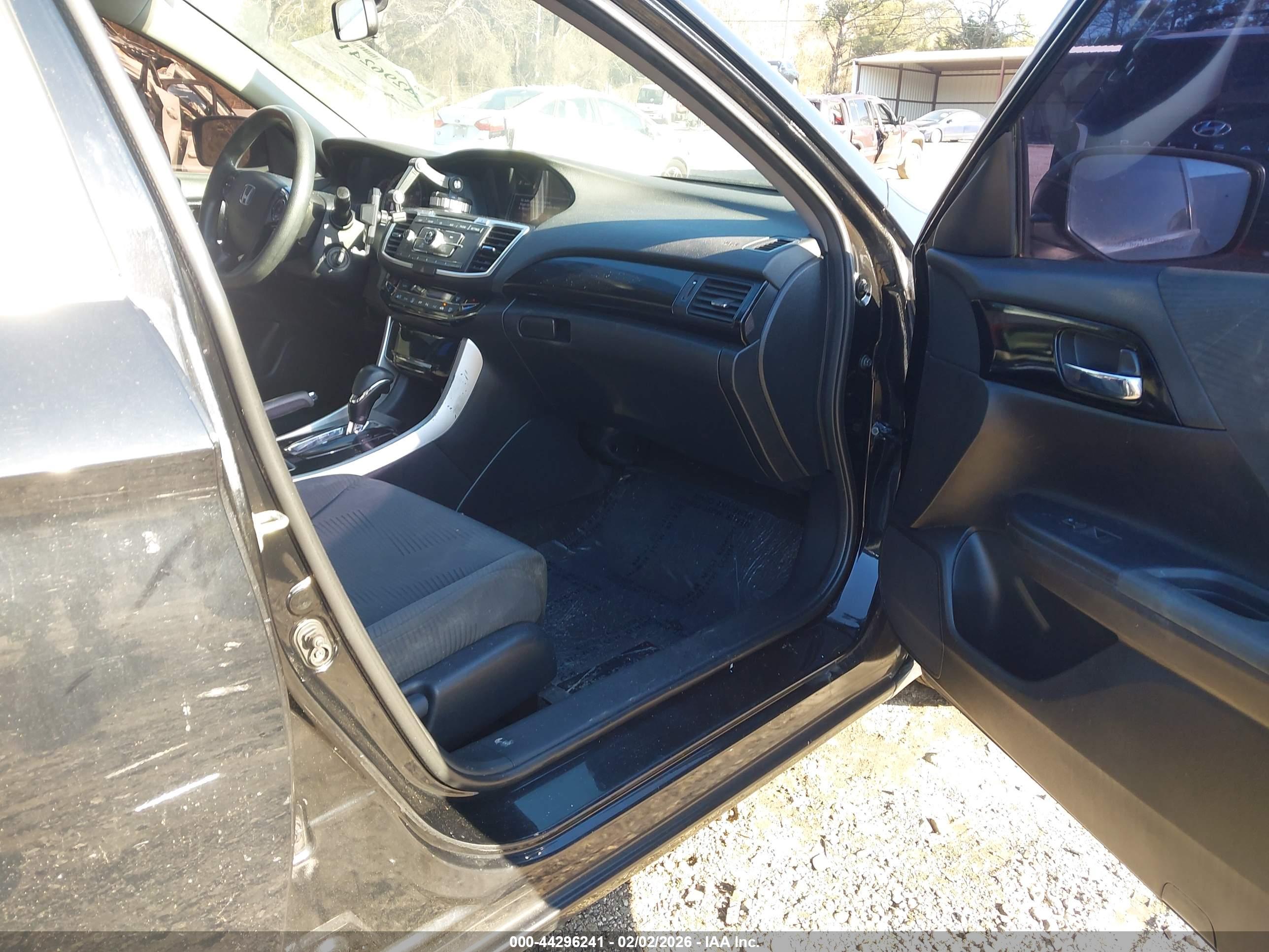 HONDA ACCORD image 5