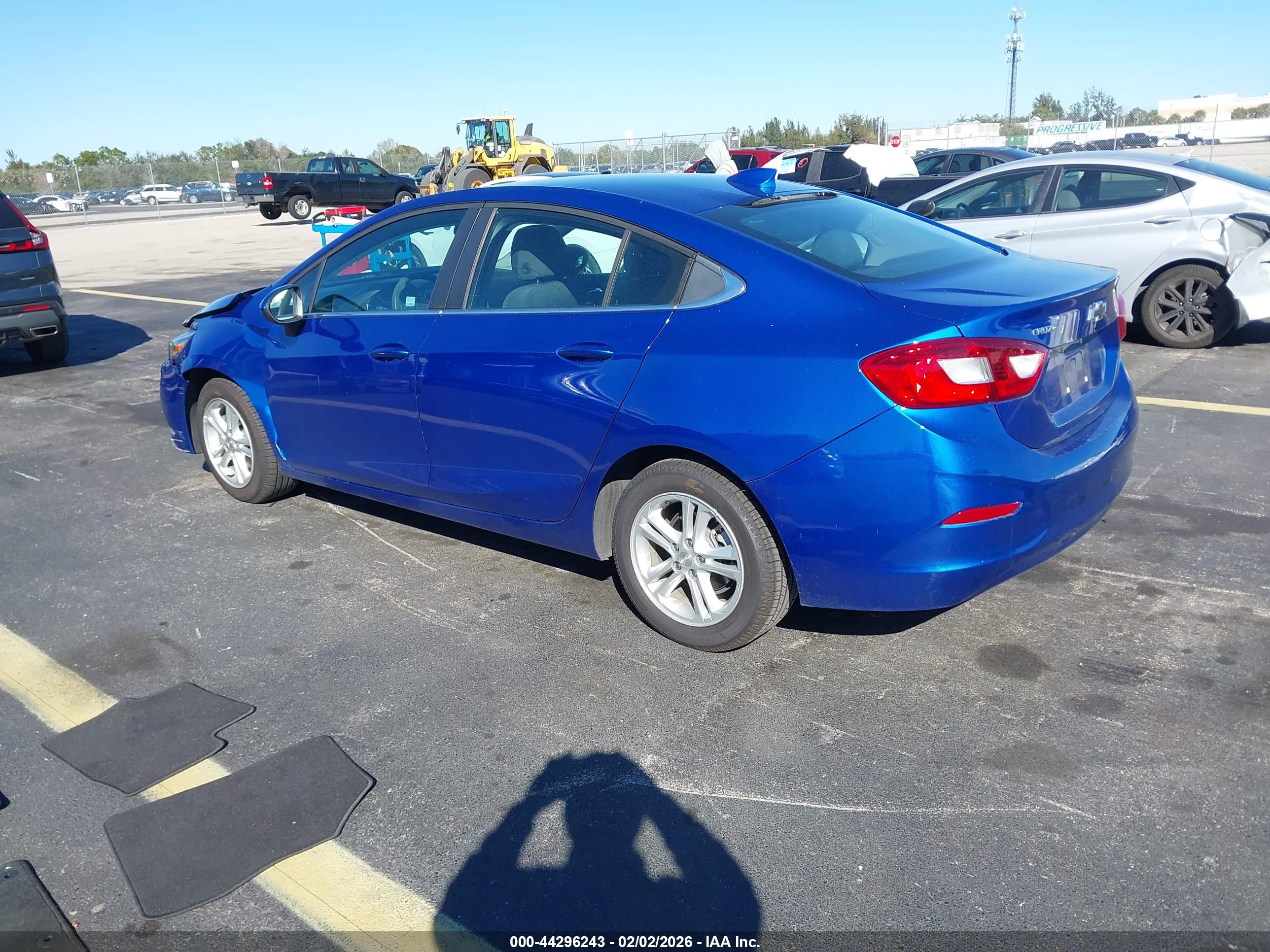 CHEVROLET CRUZE image 3