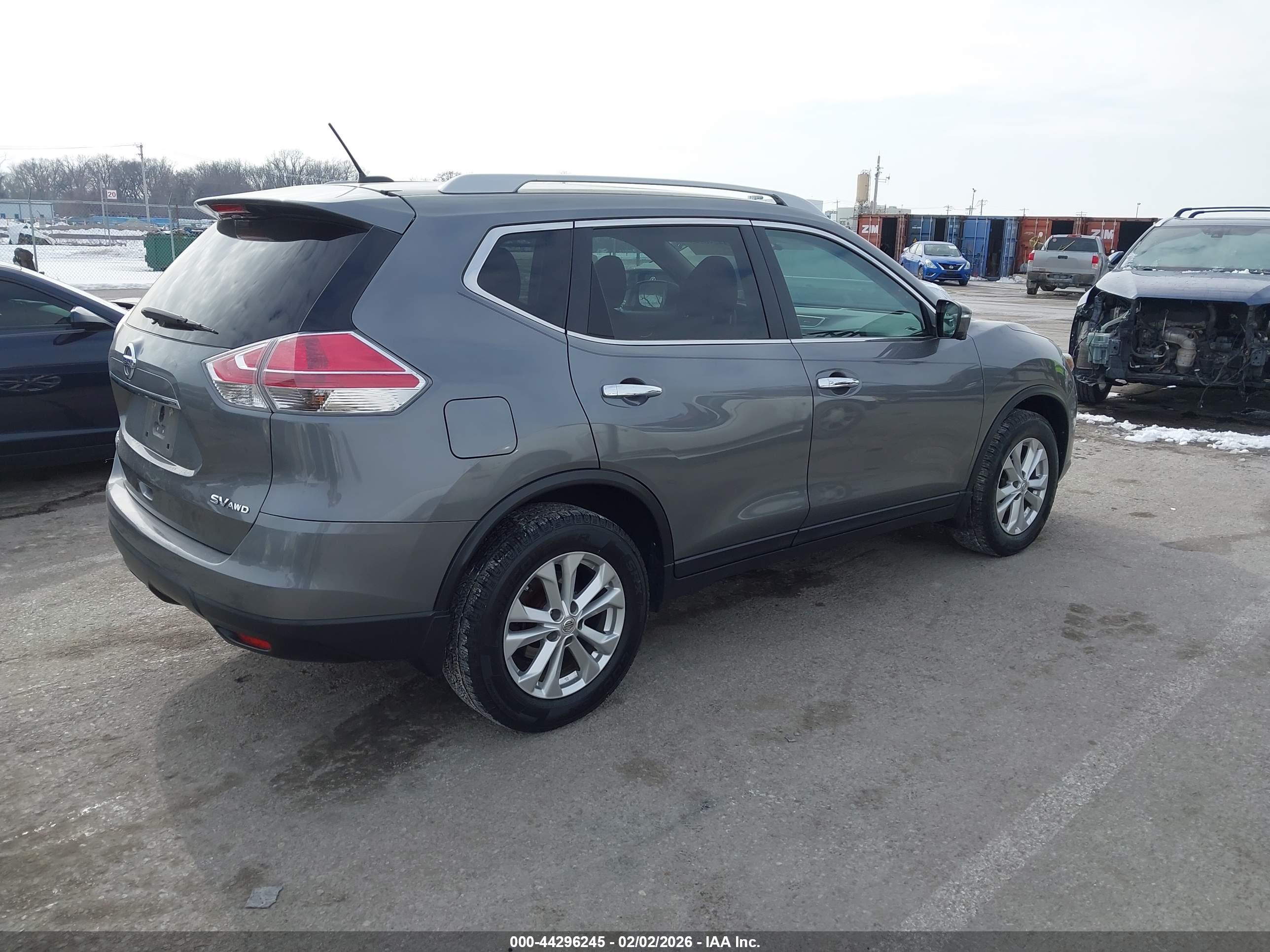 NISSAN ROGUE image 4