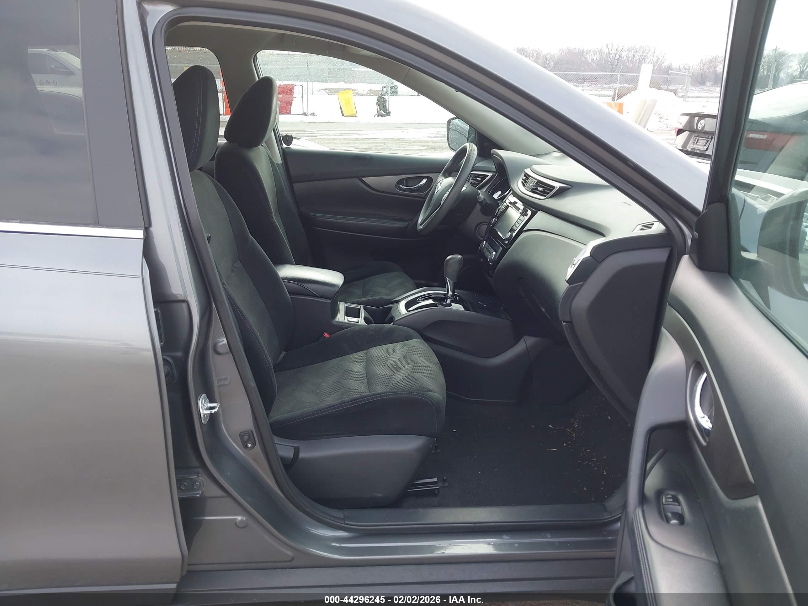 NISSAN ROGUE image 5