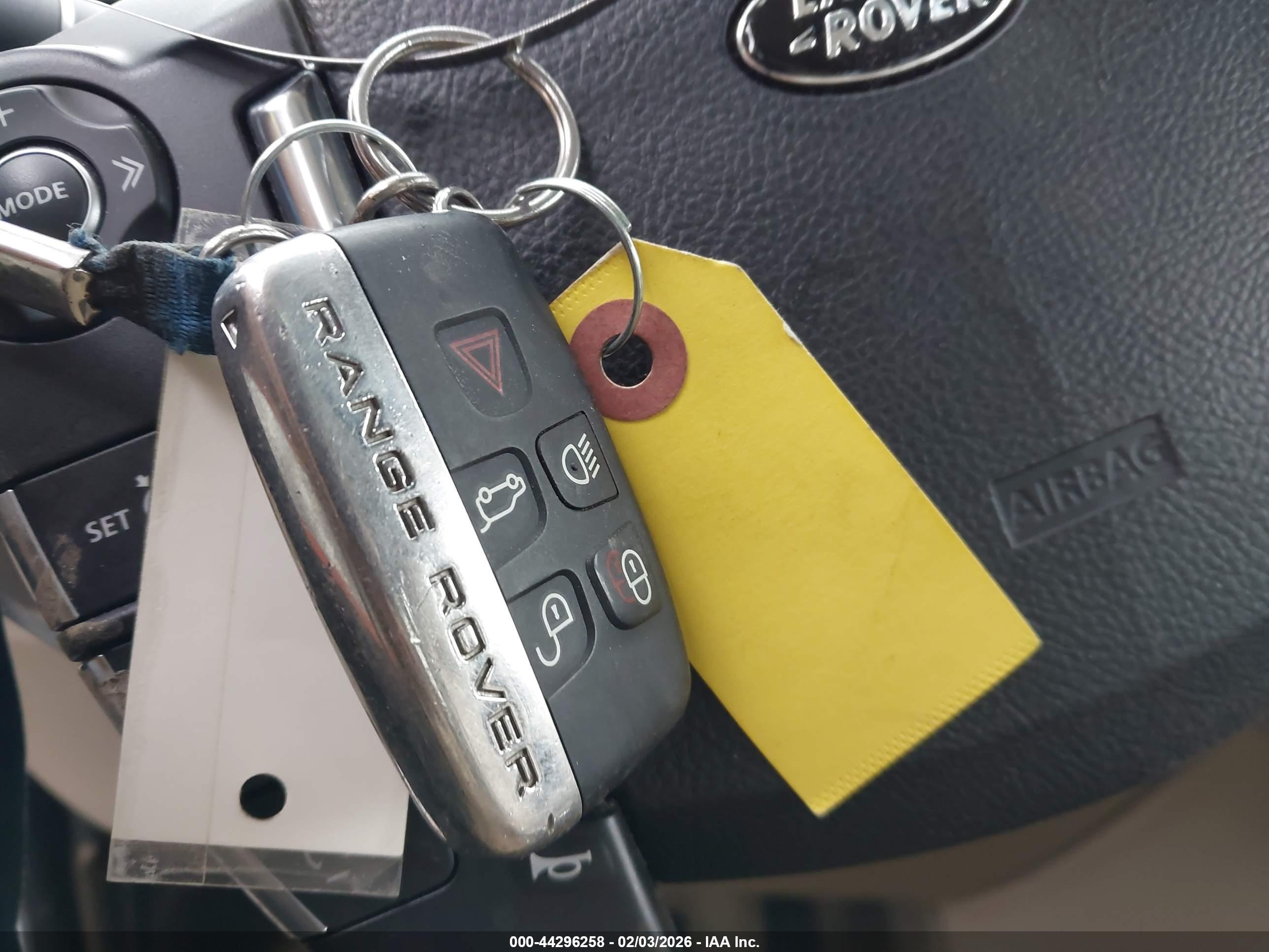 LAND ROVER image 11