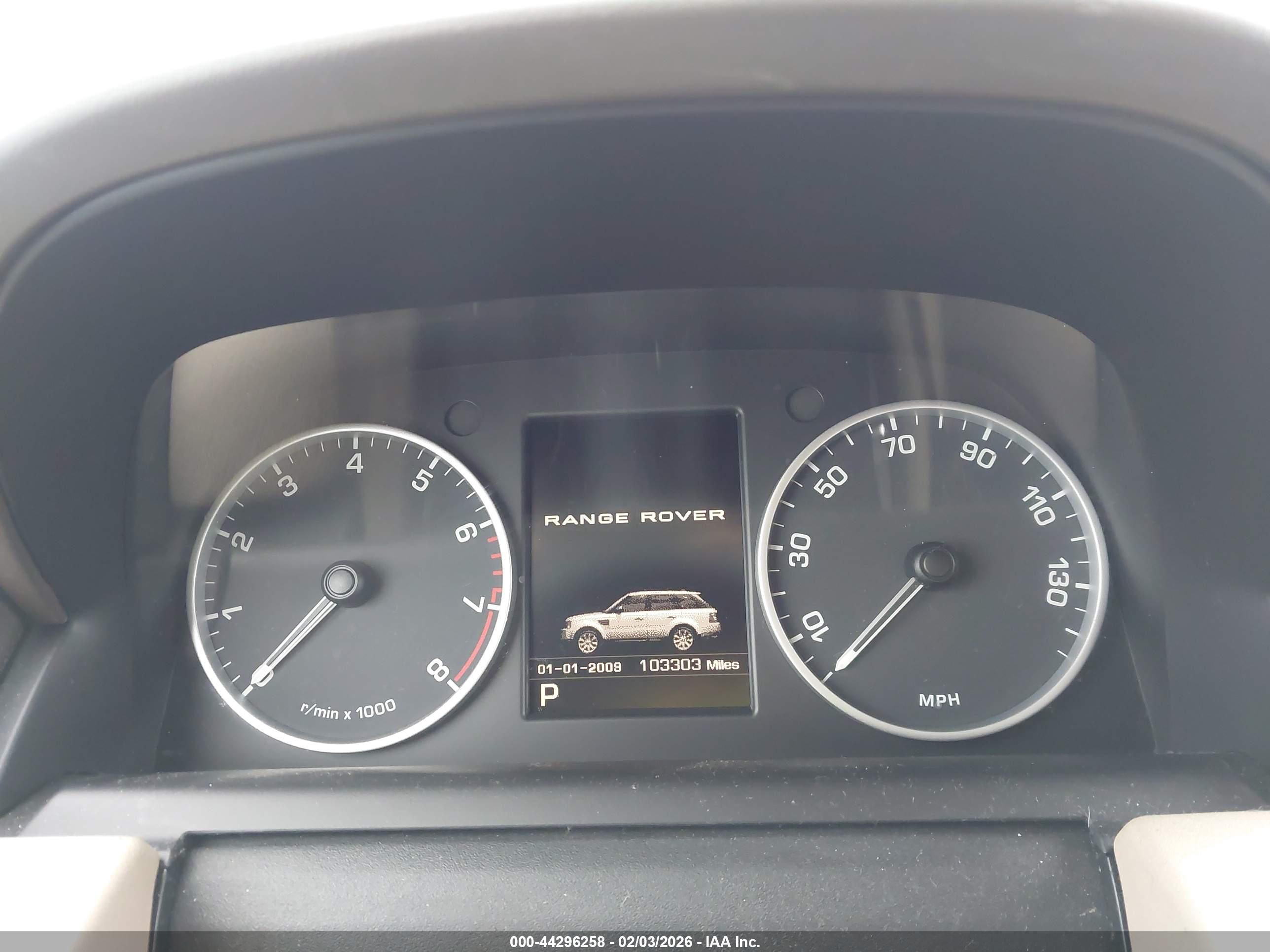LAND ROVER image 7