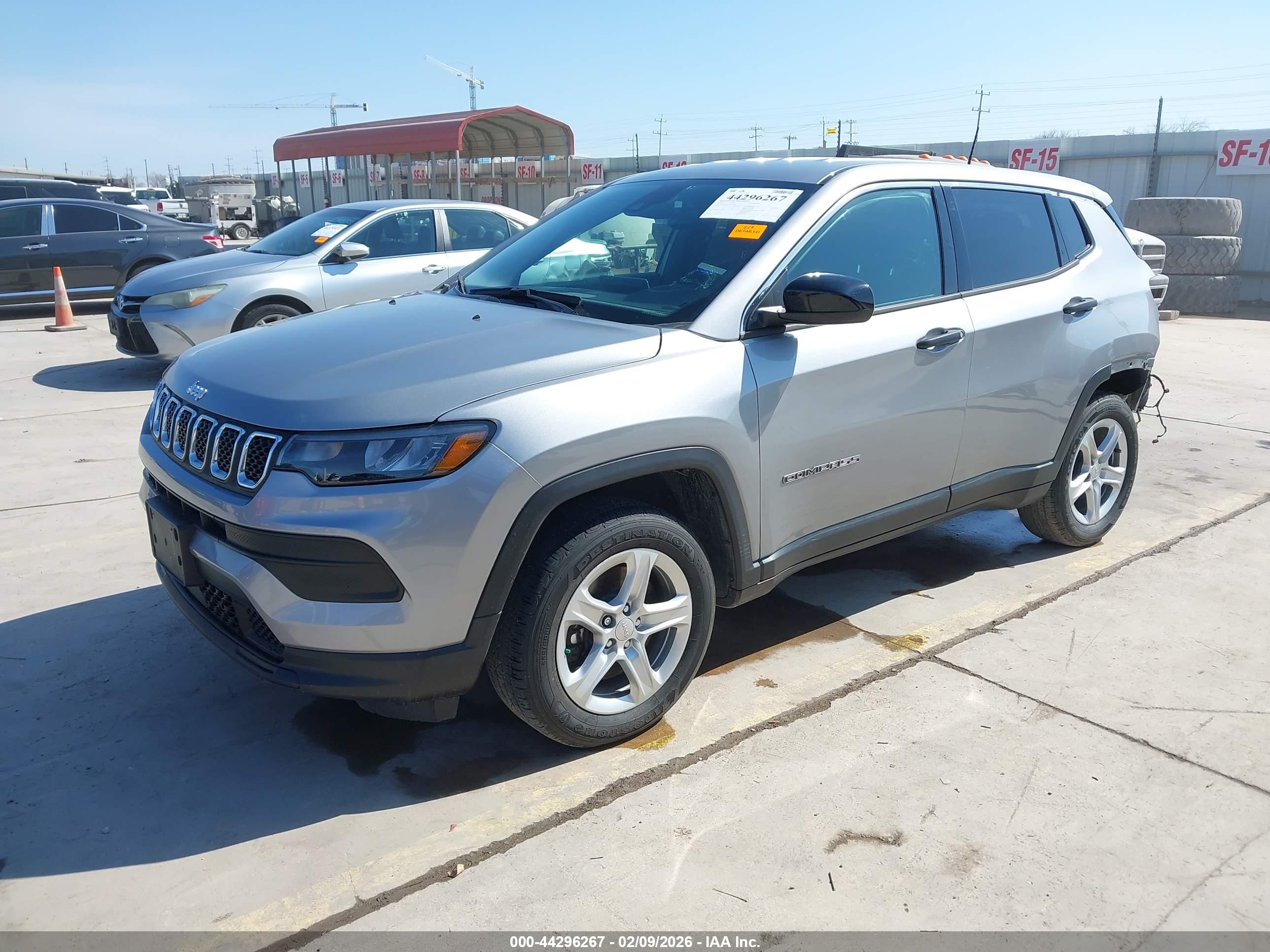 JEEP COMPASS image 2