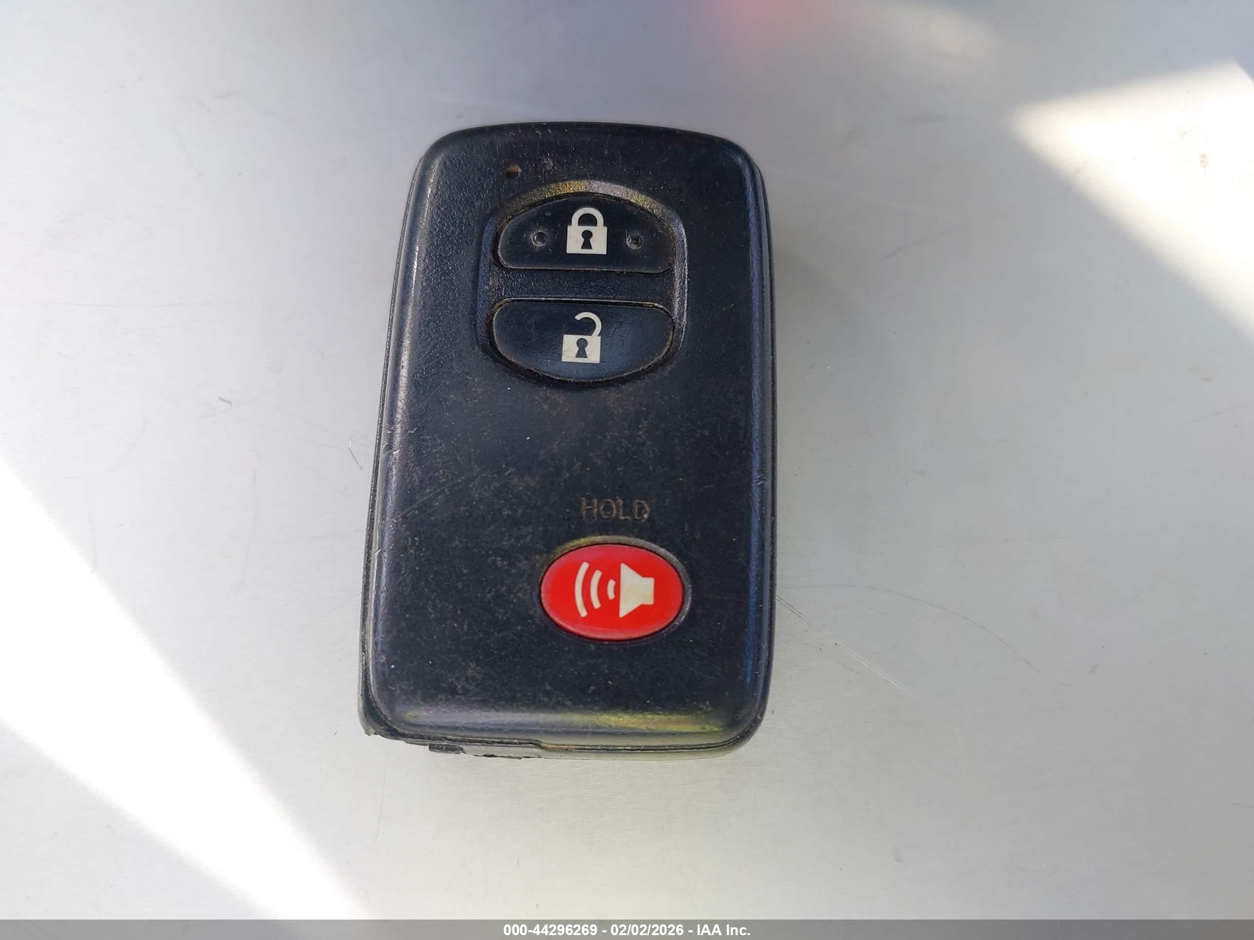TOYOTA PRIUS image 11