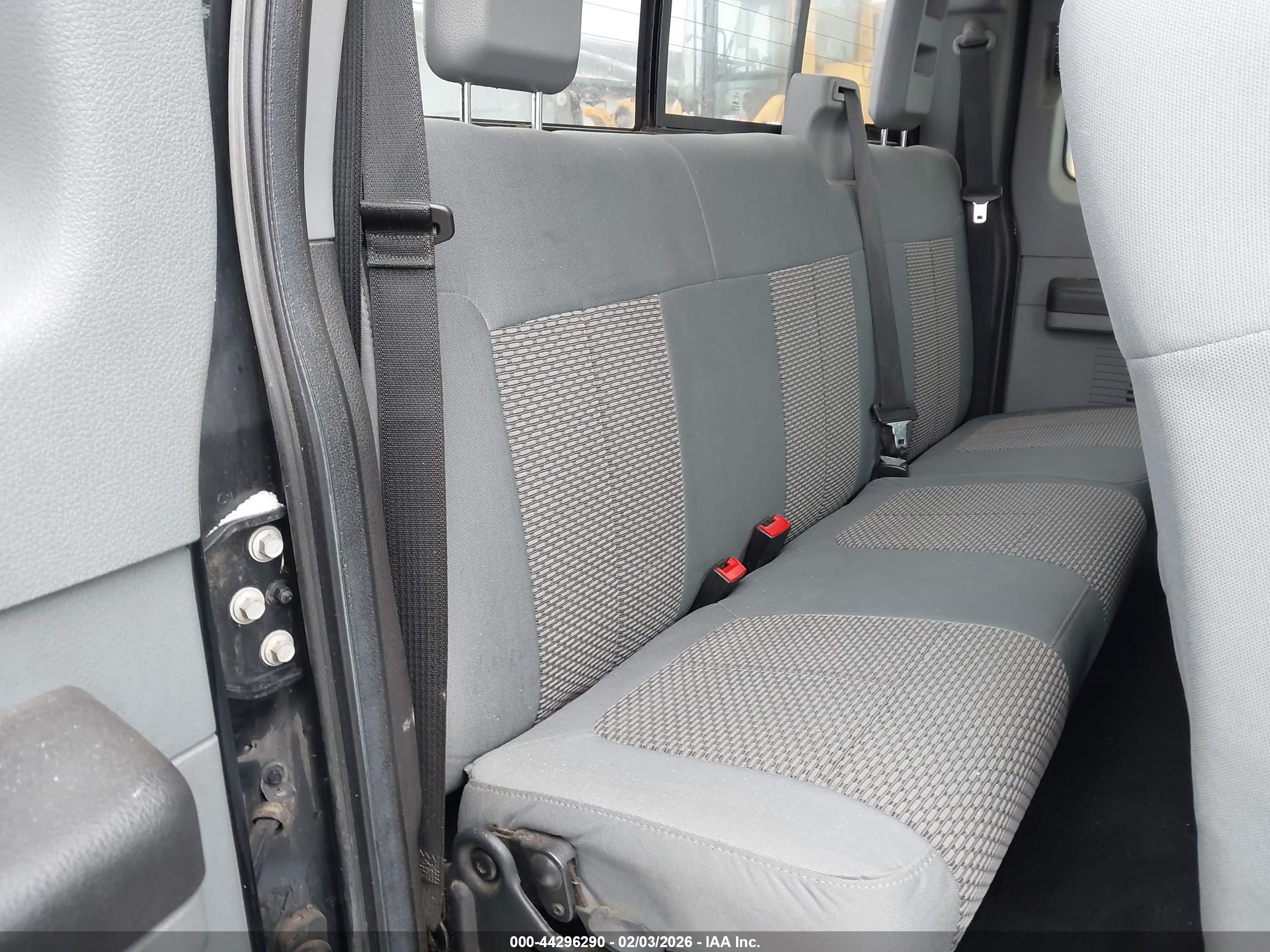 FORD F-250 image 8