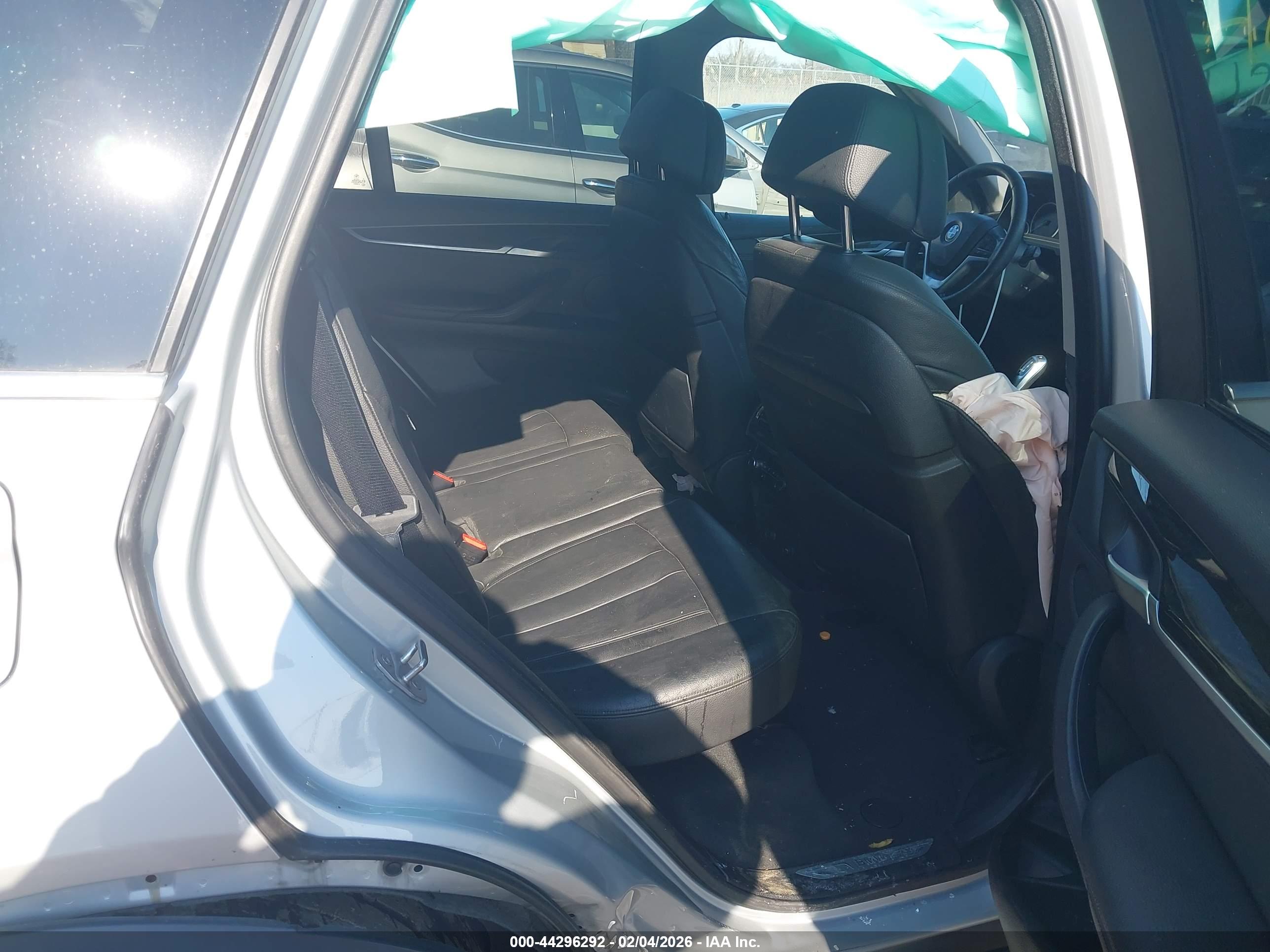 BMW X5 image 8