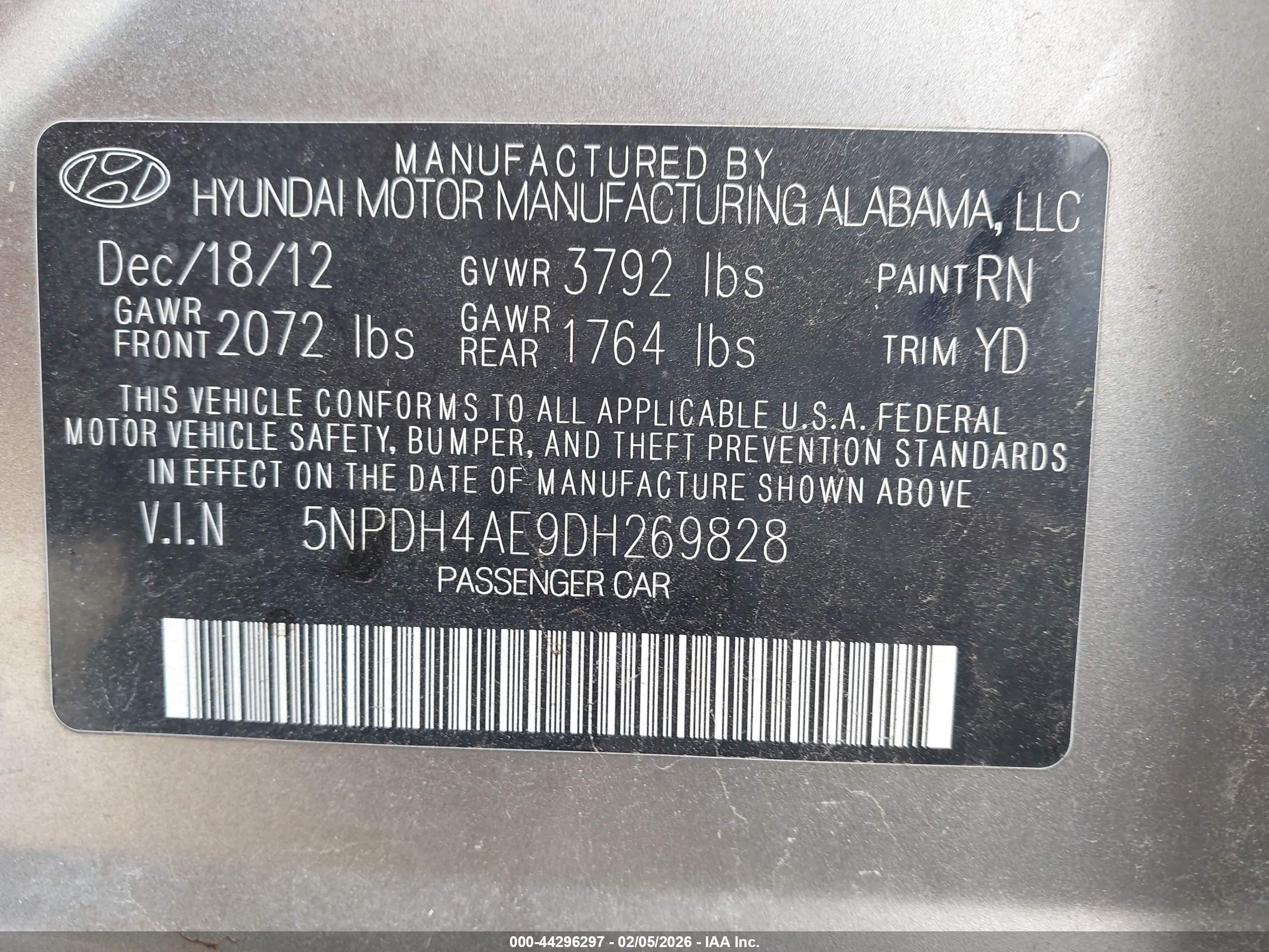 HYUNDAI ELANTRA image 9
