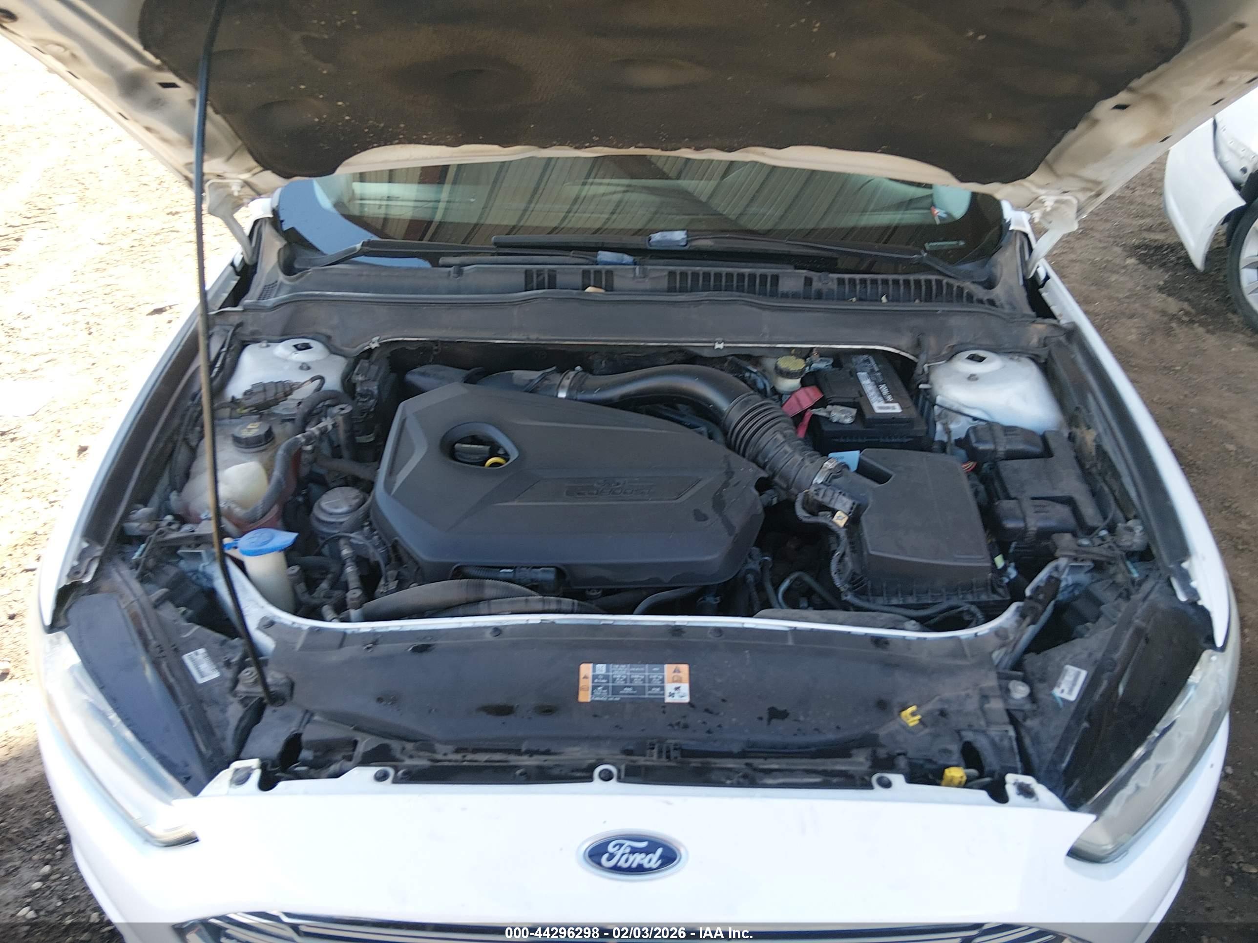 FORD FUSION image 10