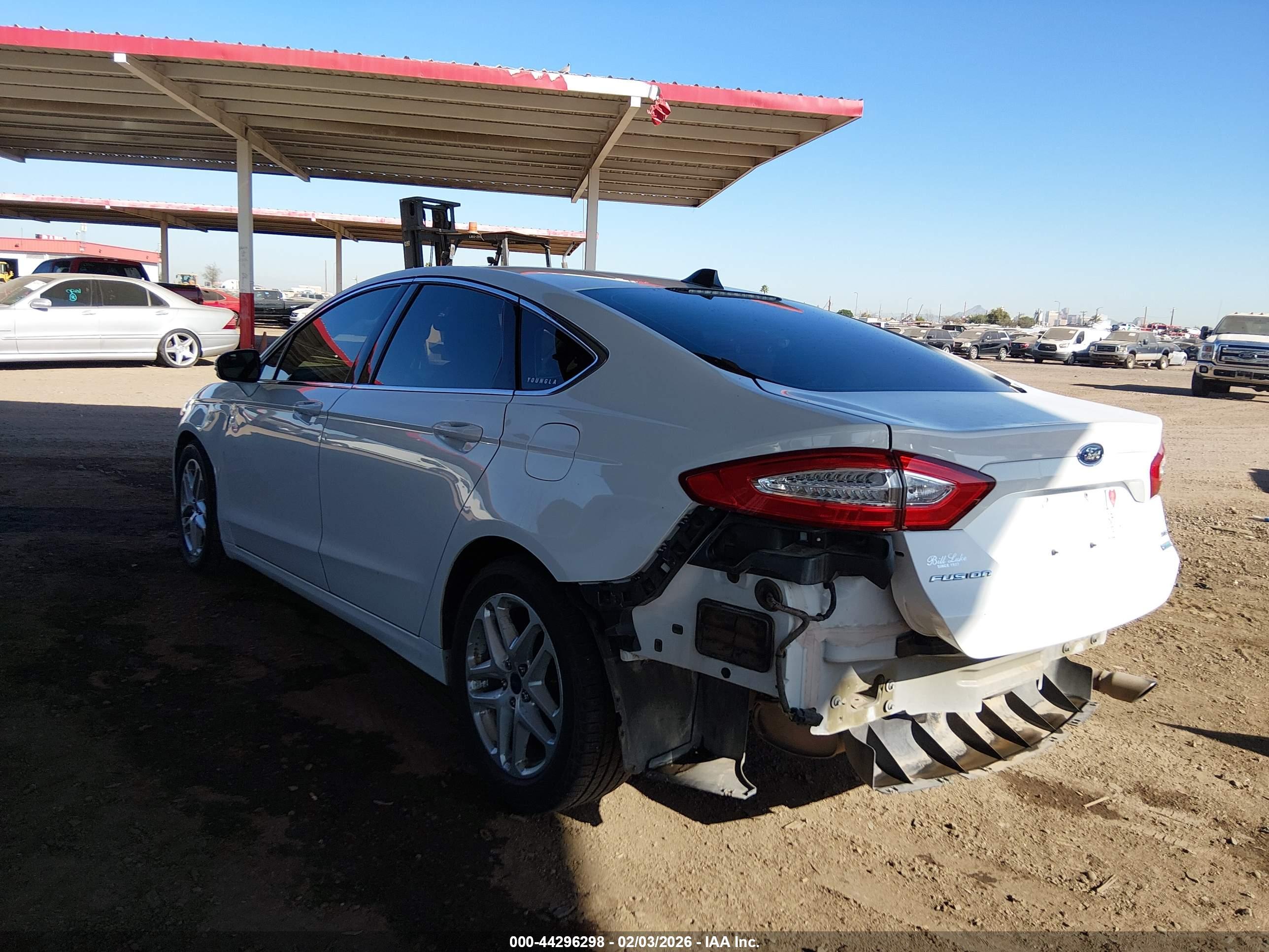 FORD FUSION image 3
