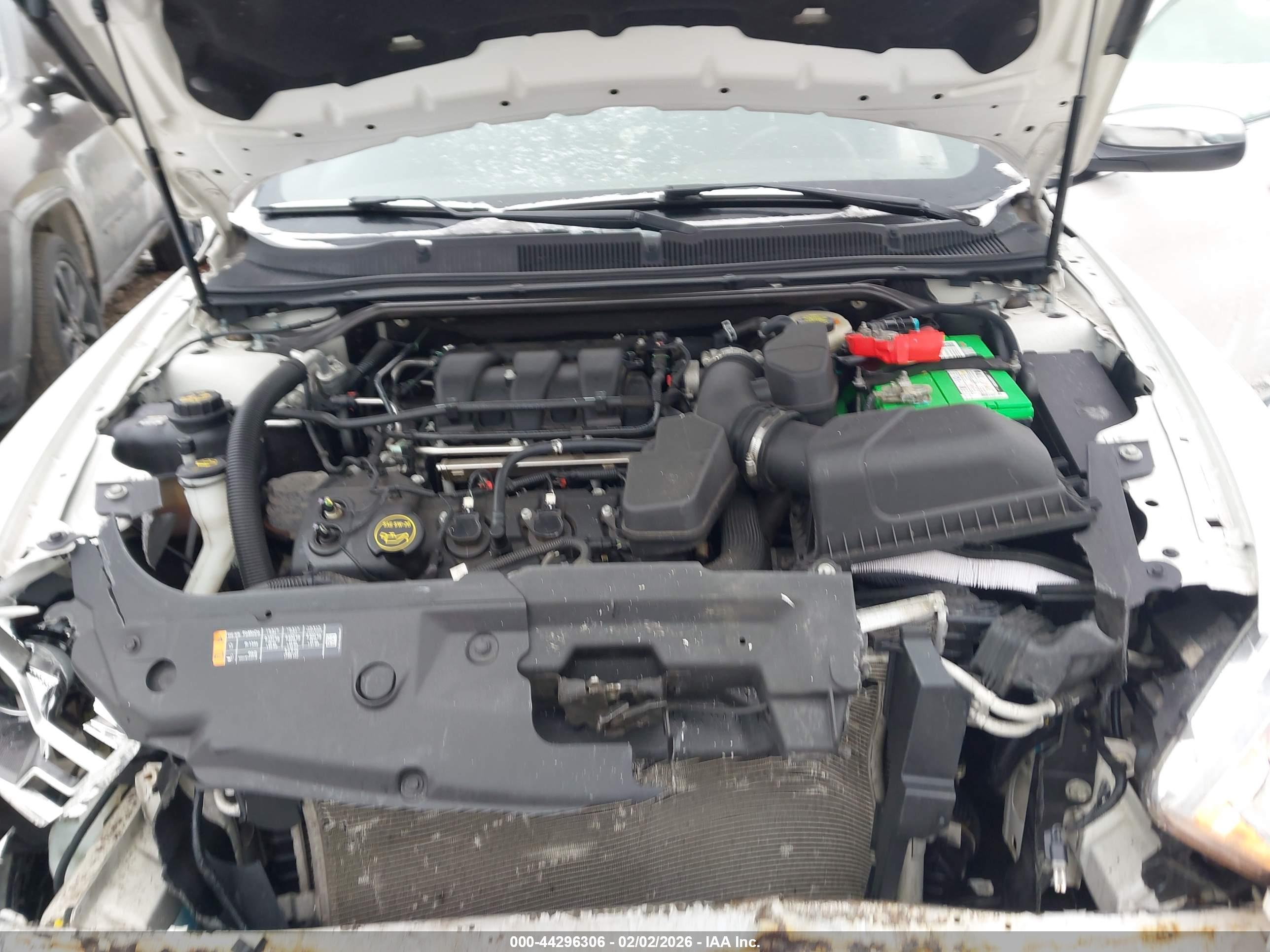 FORD TAURUS image 10