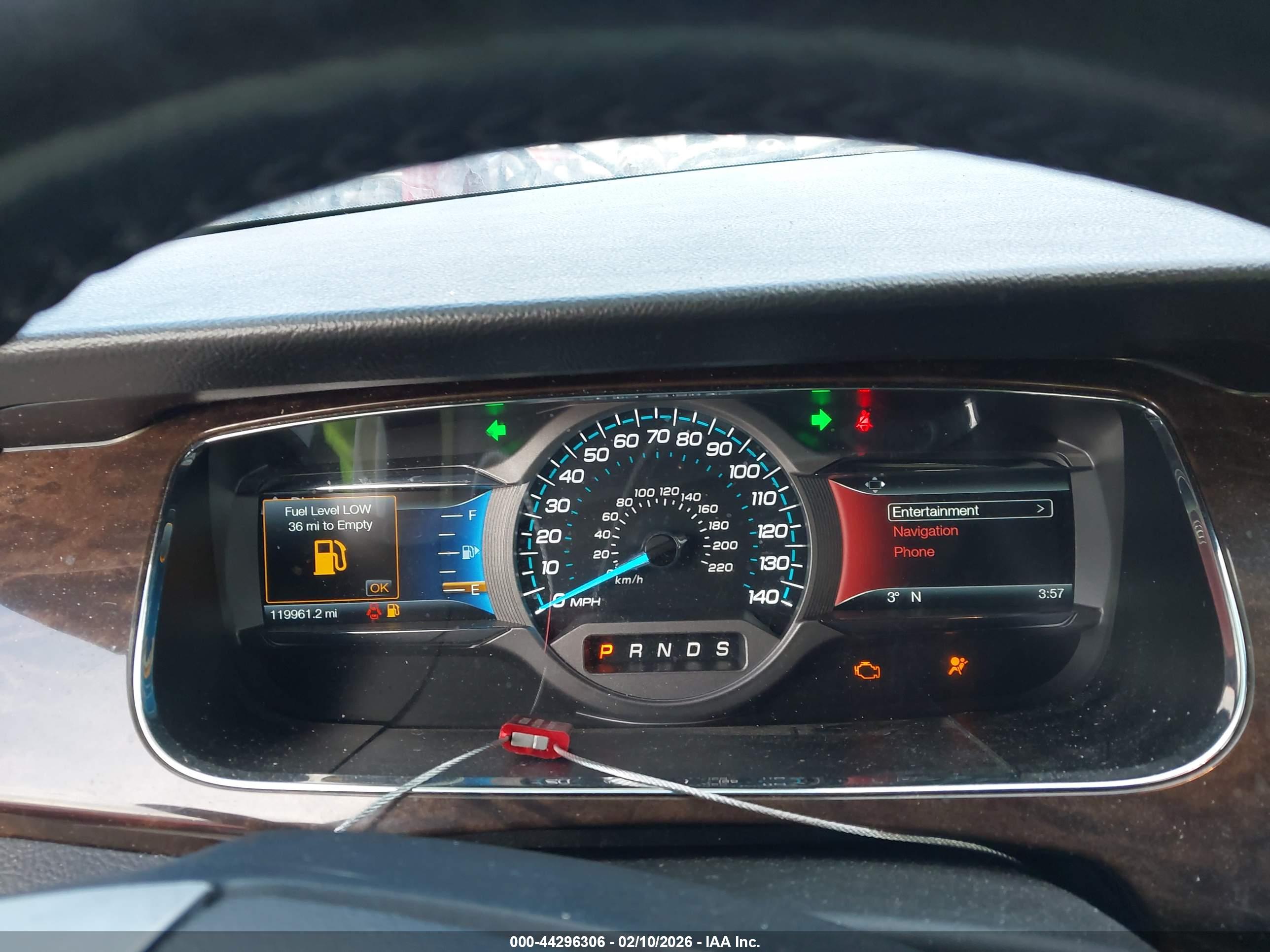 FORD TAURUS image 7