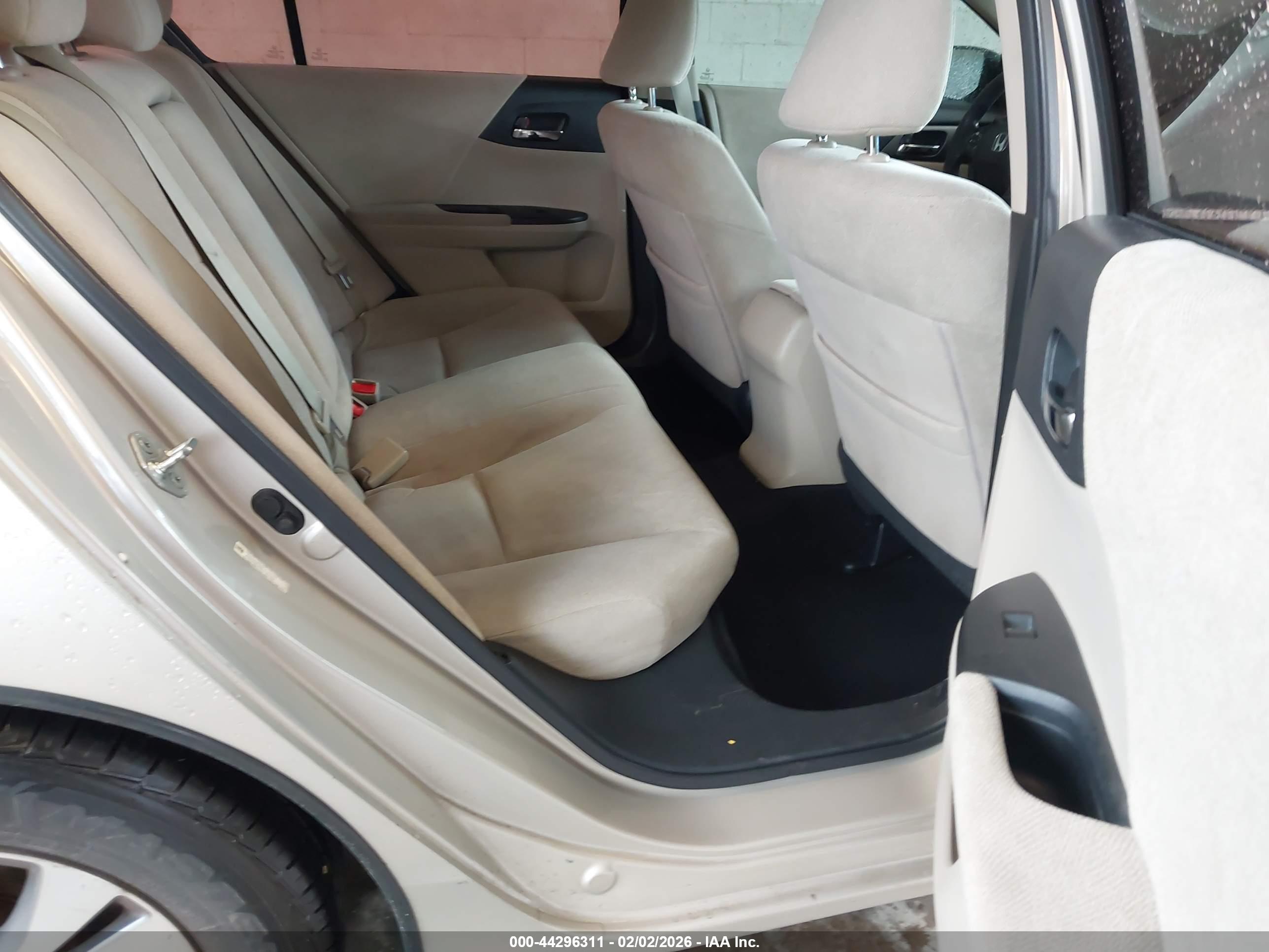 HONDA ACCORD image 8