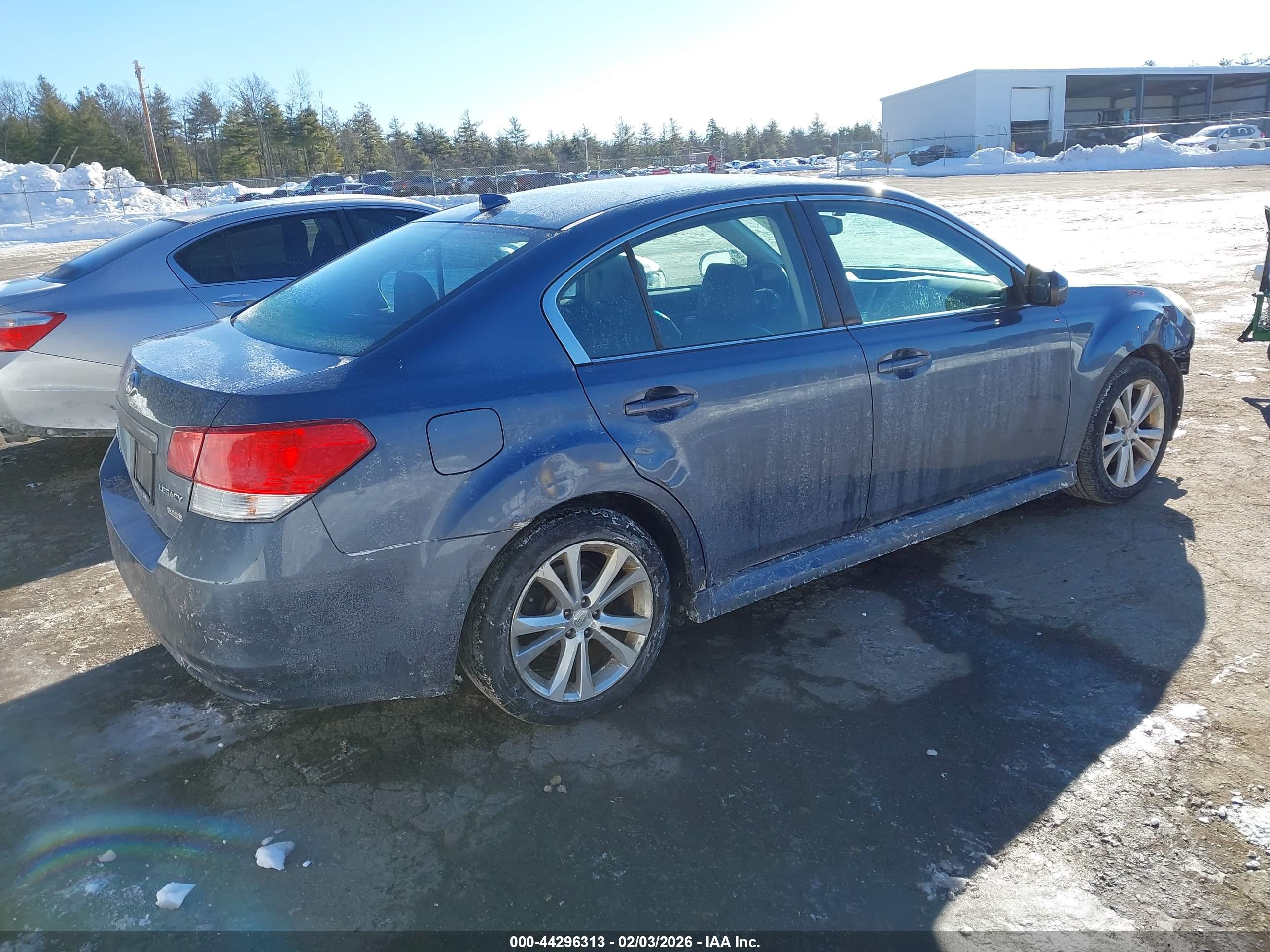 SUBARU LEGACY image 4
