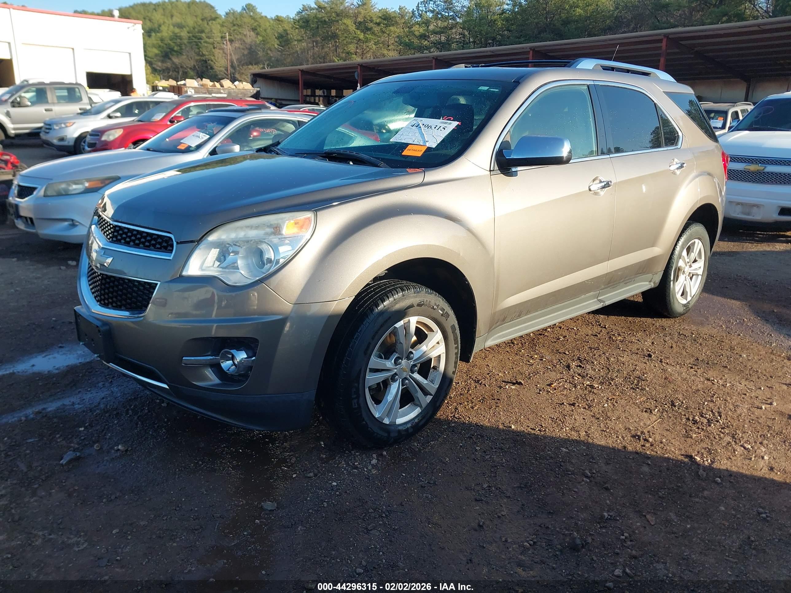CHEVROLET EQUINOX image 2