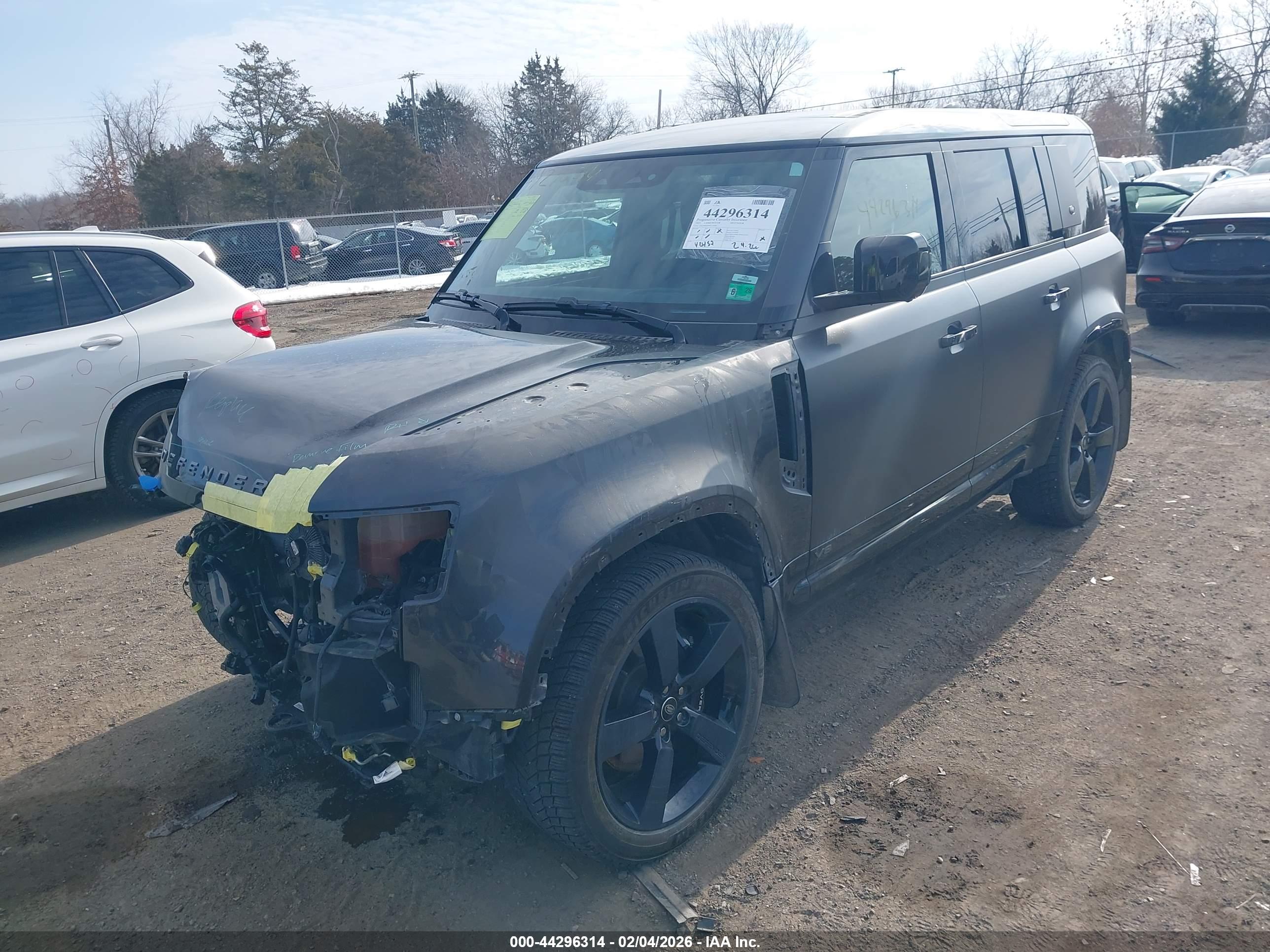 LAND ROVER image 2
