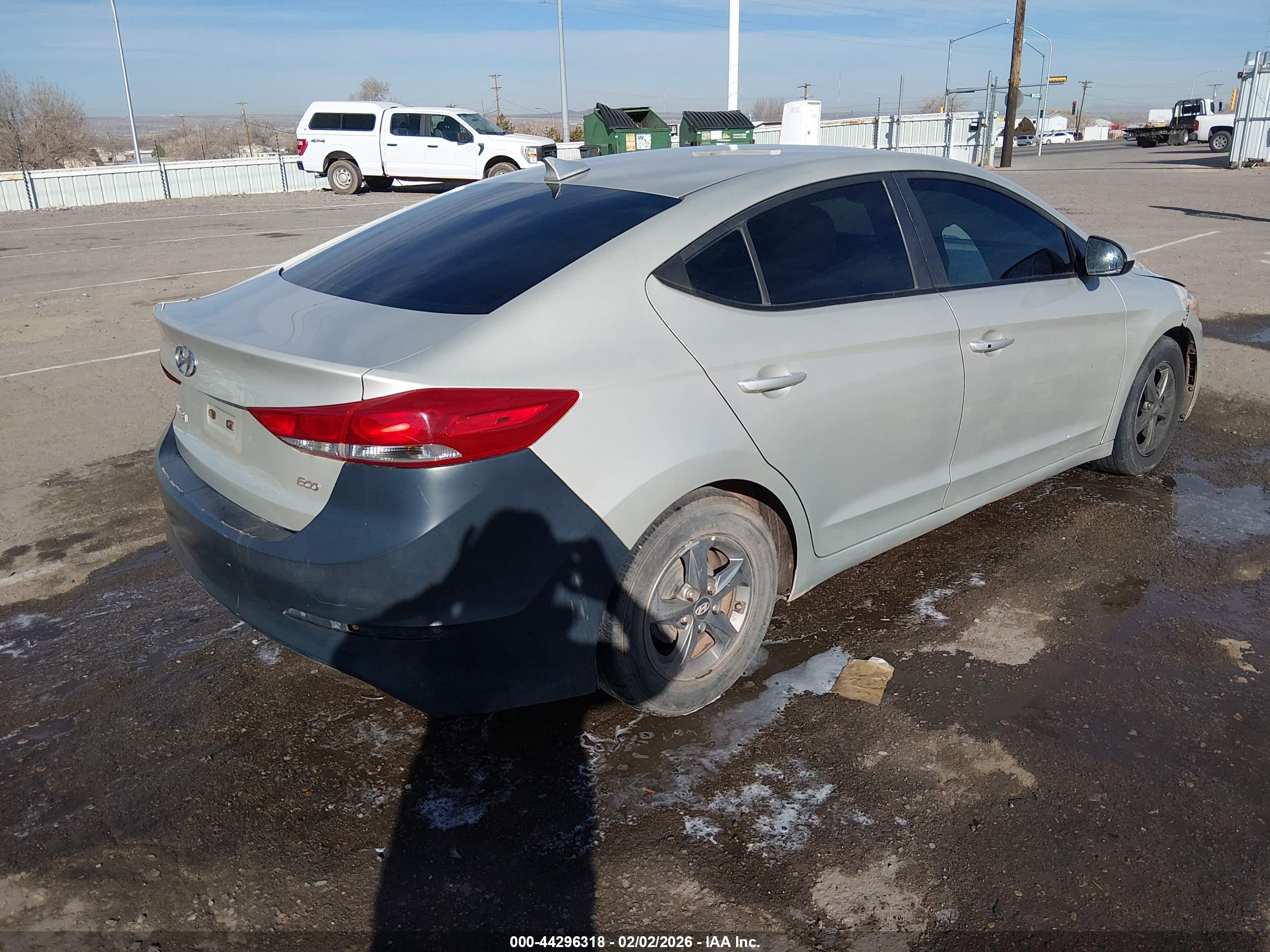 HYUNDAI ELANTRA image 4