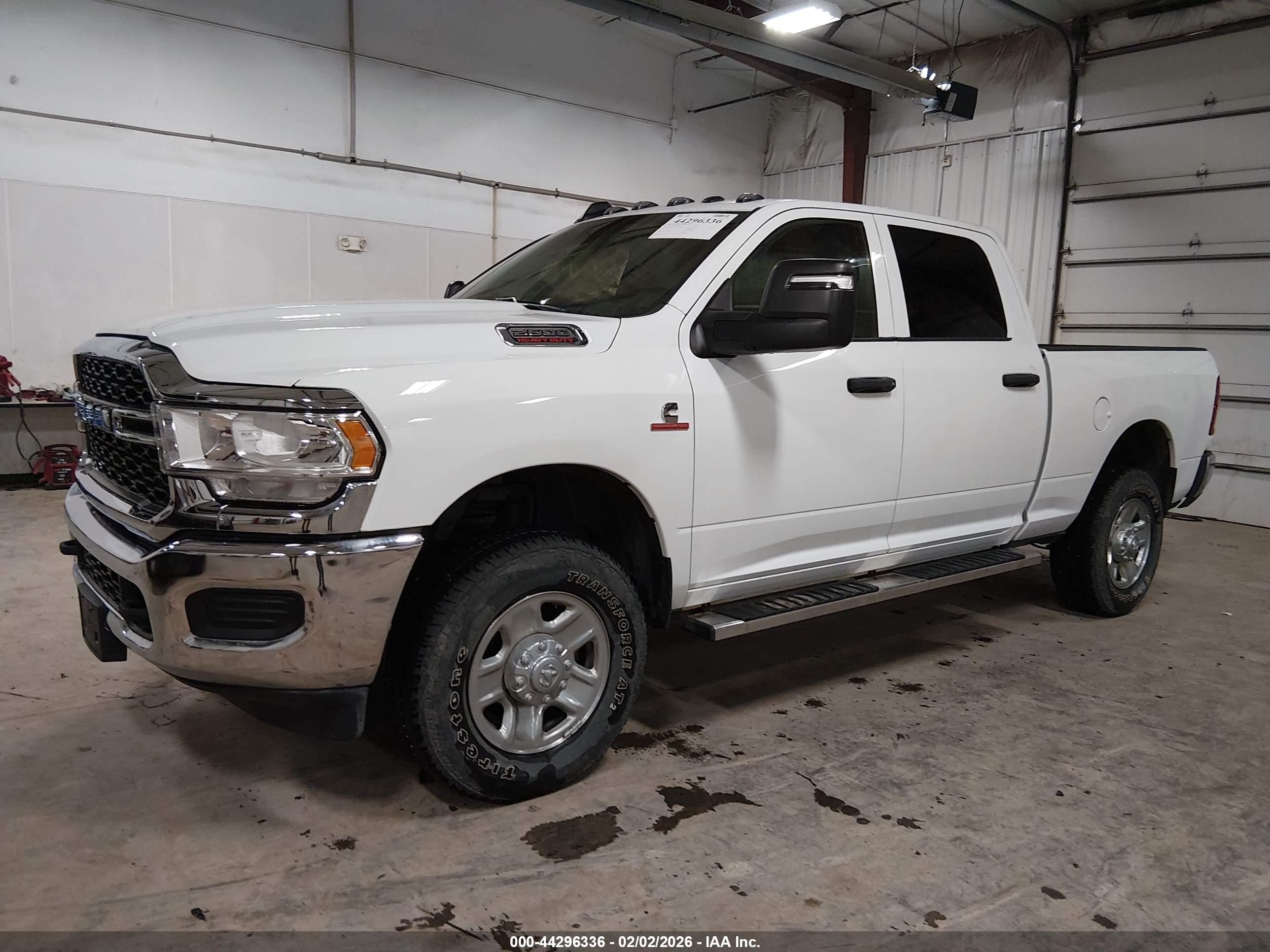 RAM 2500 image 2