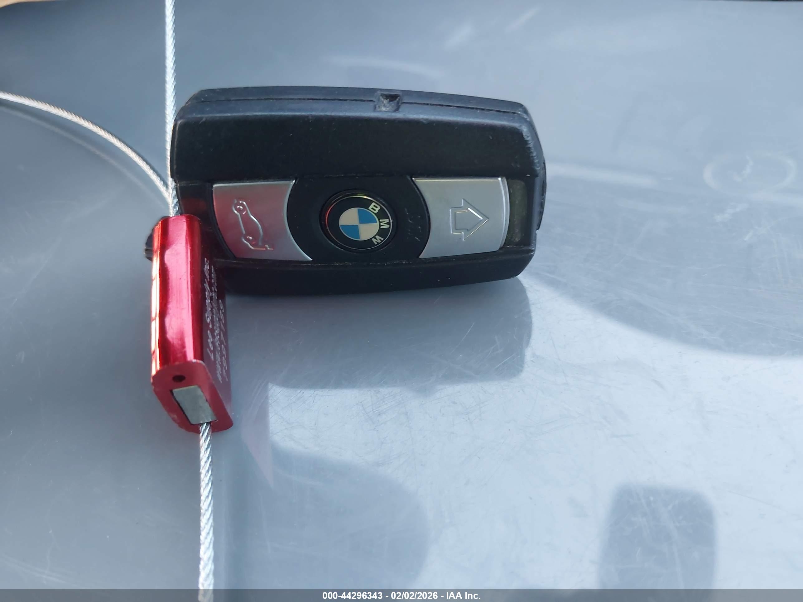 BMW 328I image 11