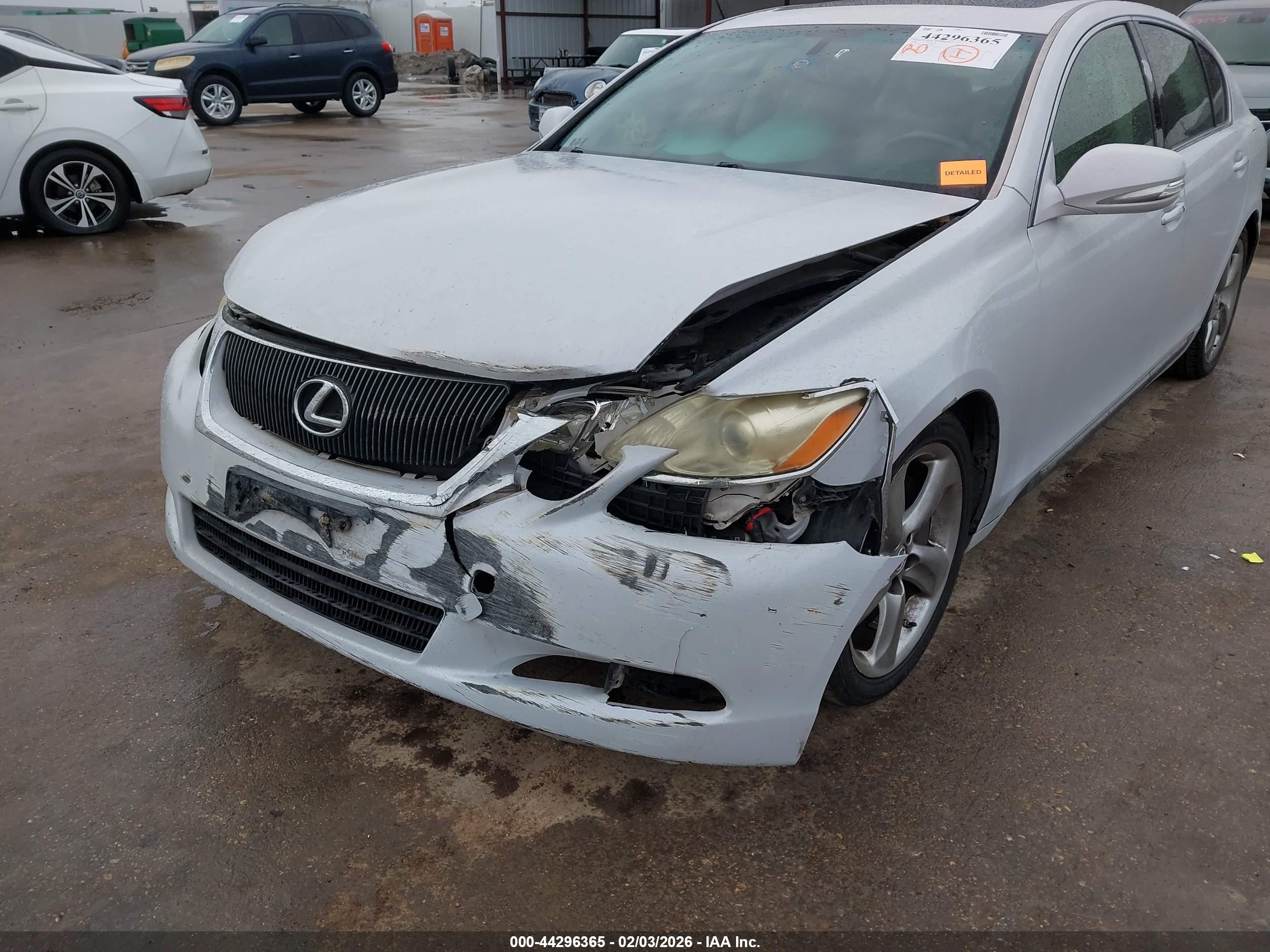 LEXUS GS image 6