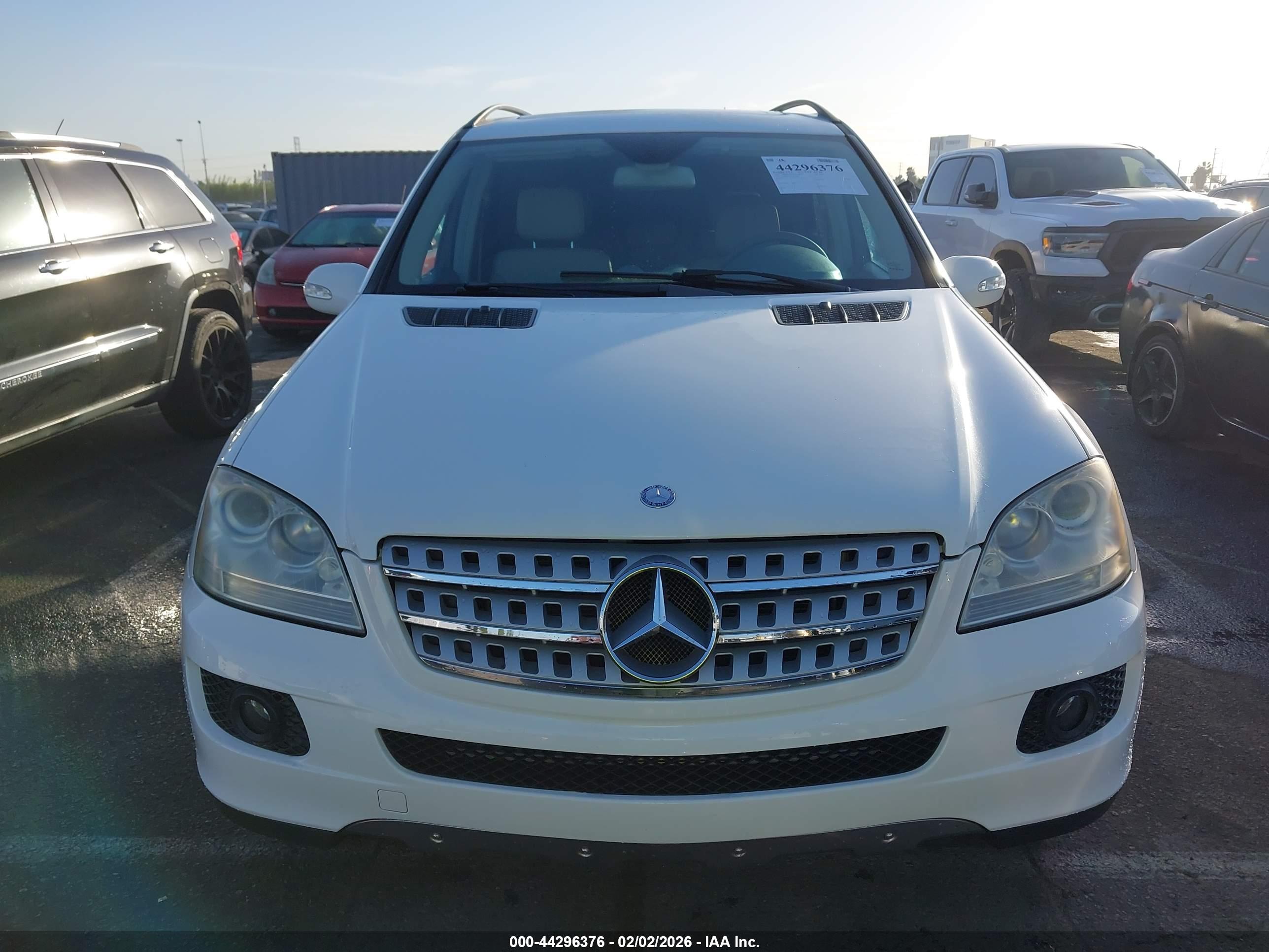 MERCEDES-BENZ ML image 6