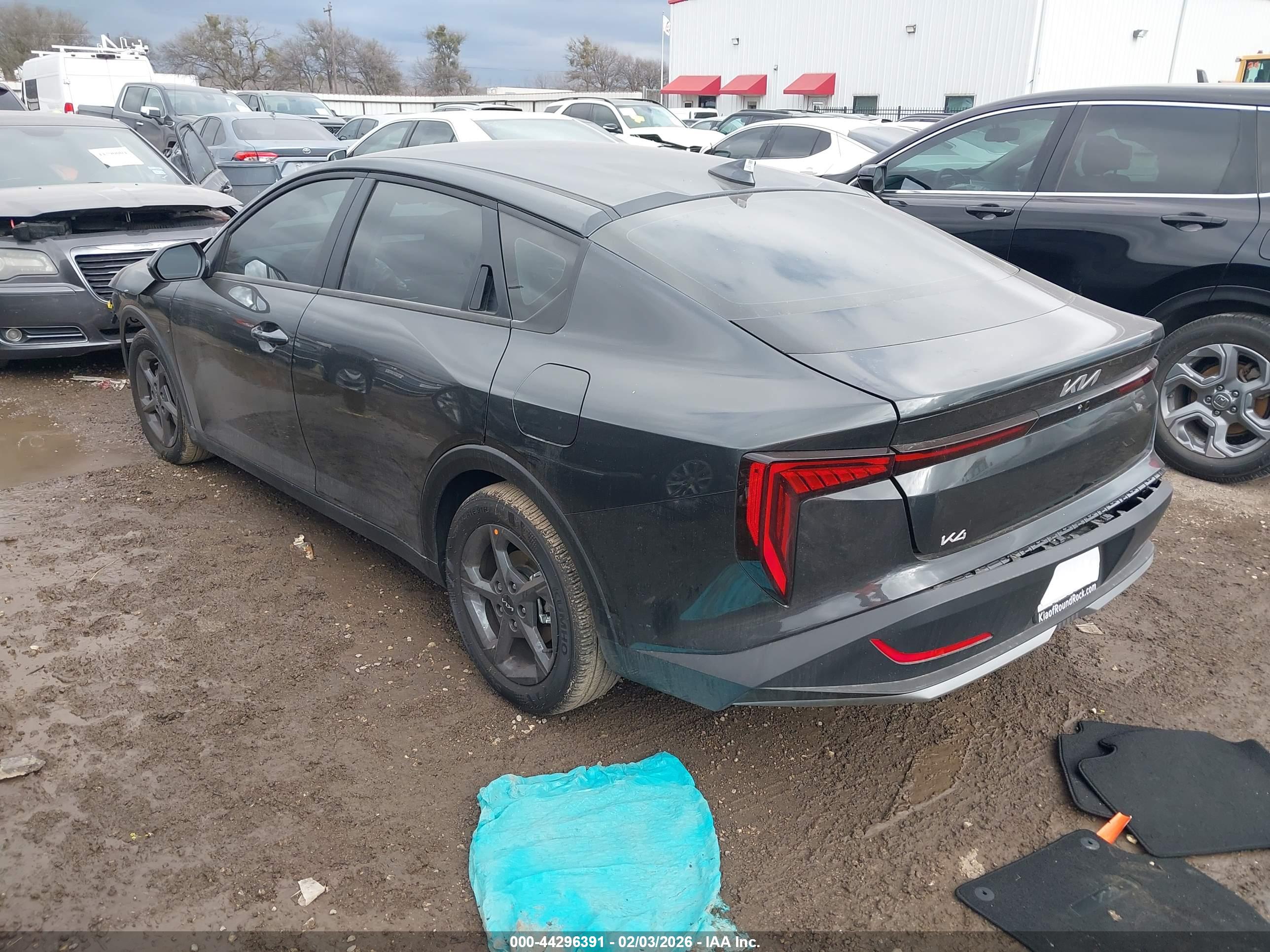 KIA K4 image 3