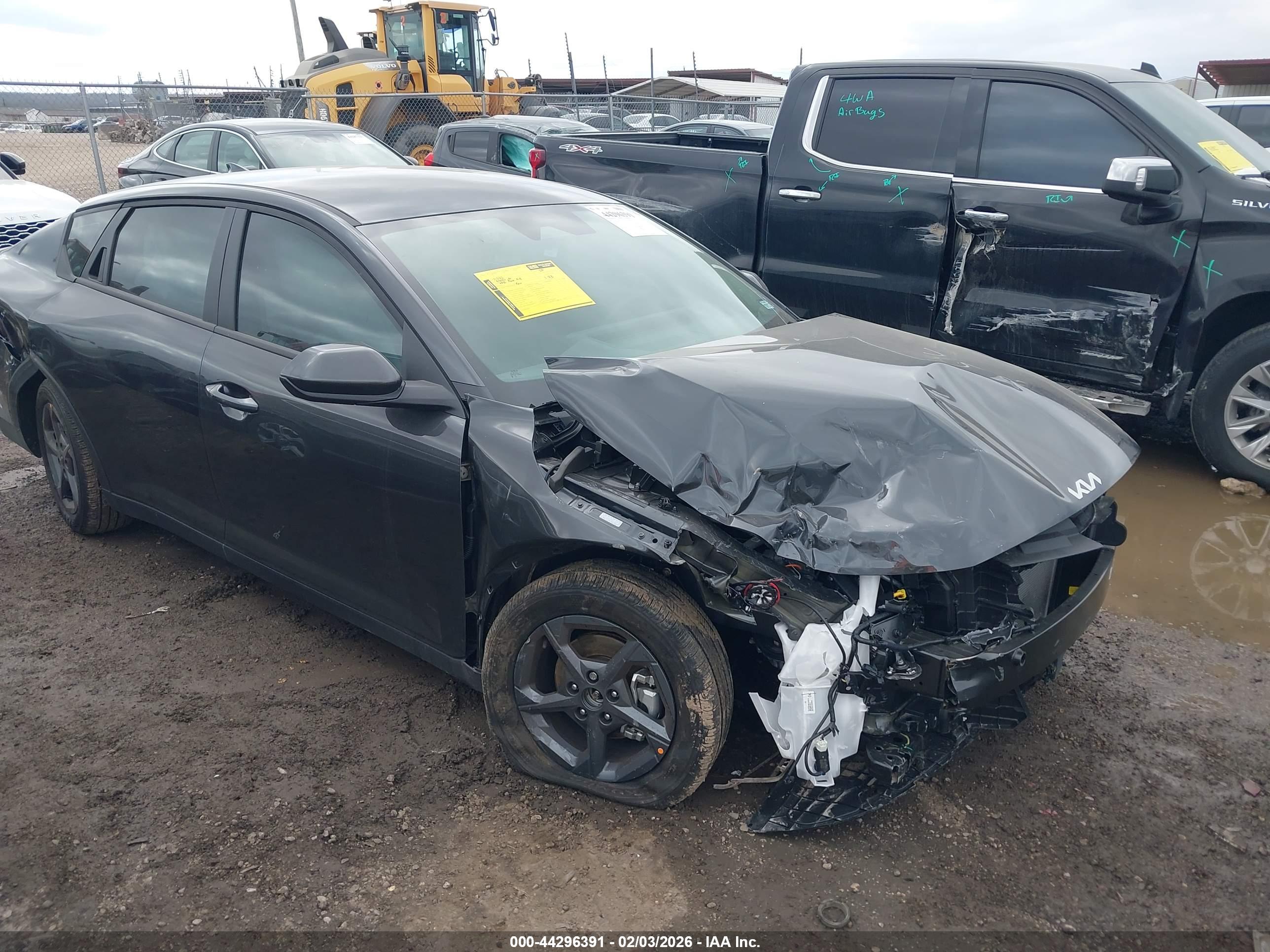 KIA K4 image 6