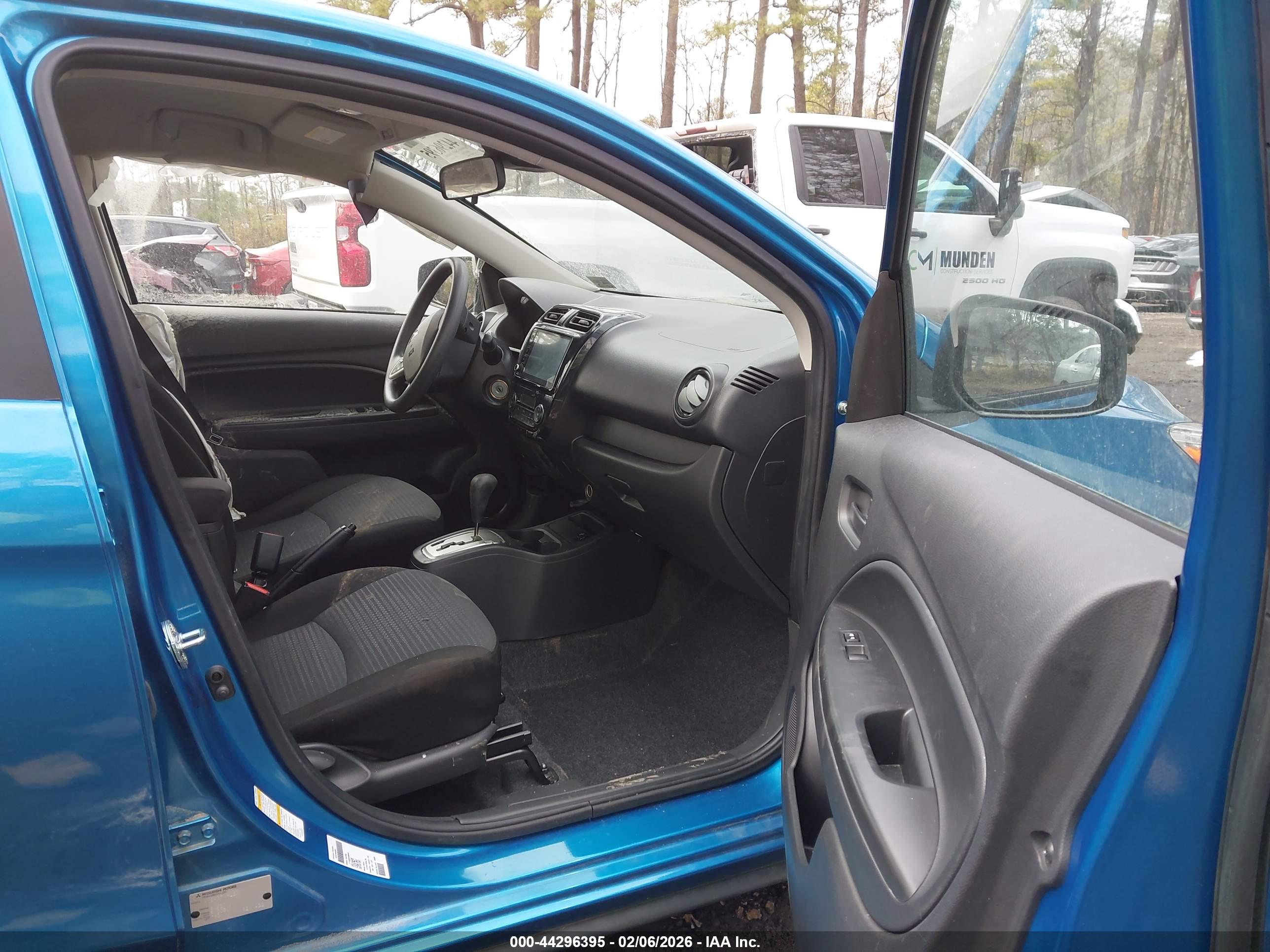 MITSUBISHI MIRAGE image 5