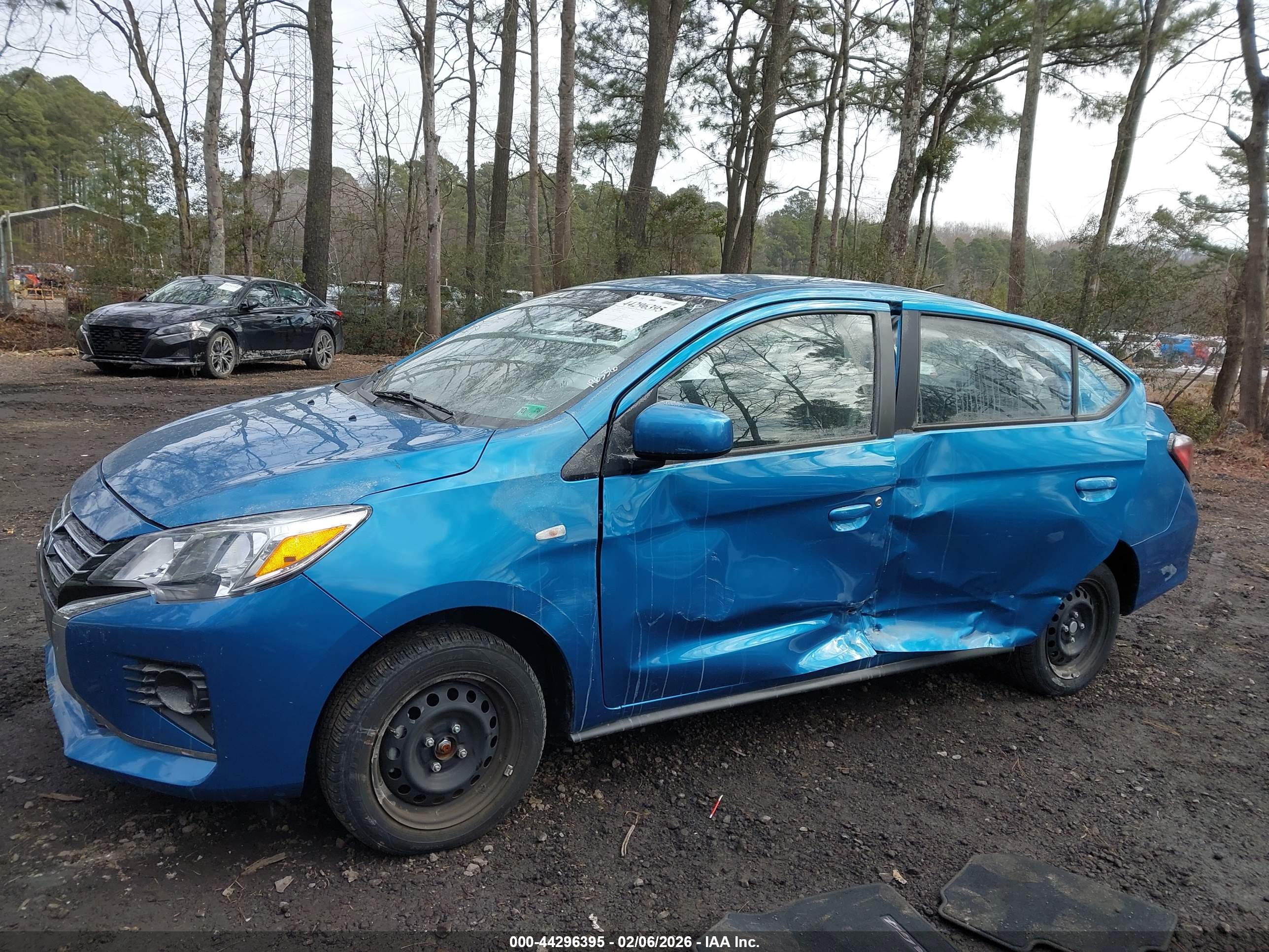 MITSUBISHI MIRAGE image 6