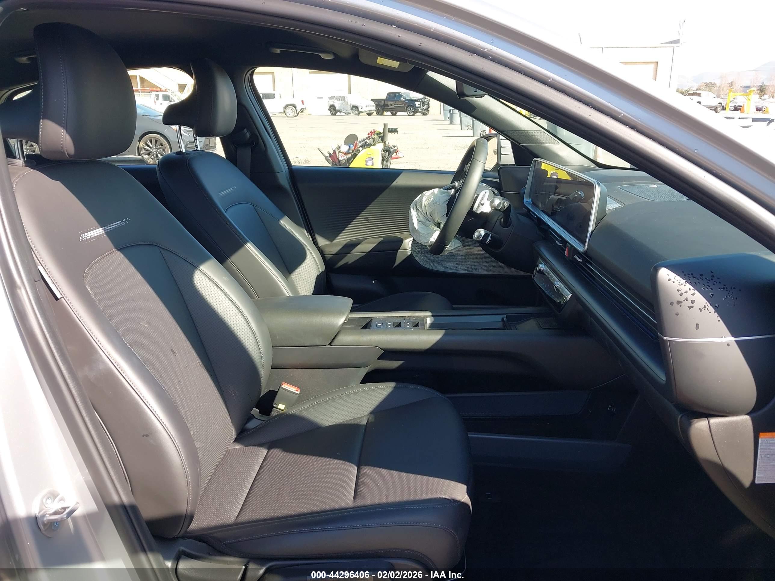 HYUNDAI IONIQ image 5