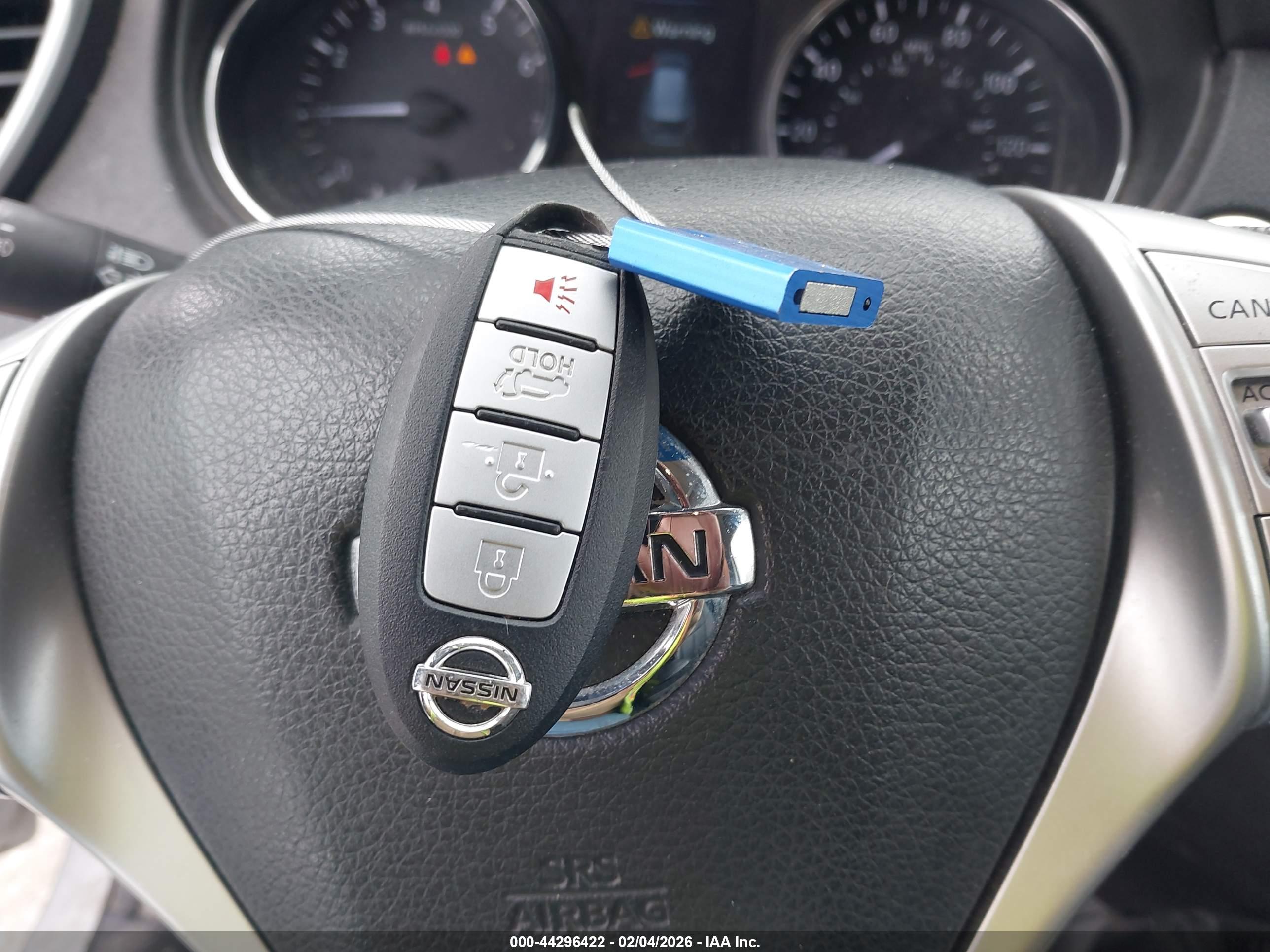 NISSAN ROGUE image 11