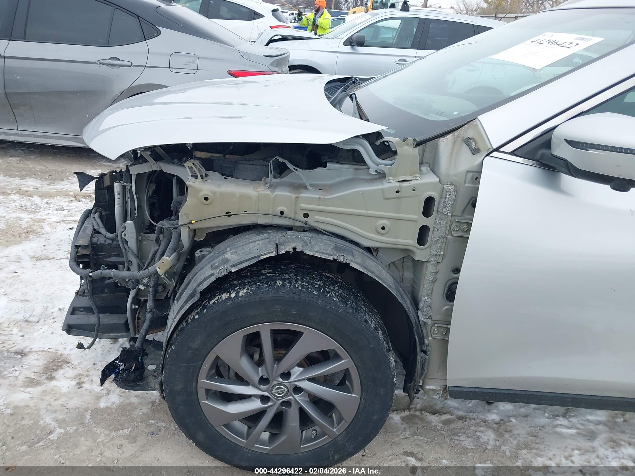 NISSAN ROGUE image 6