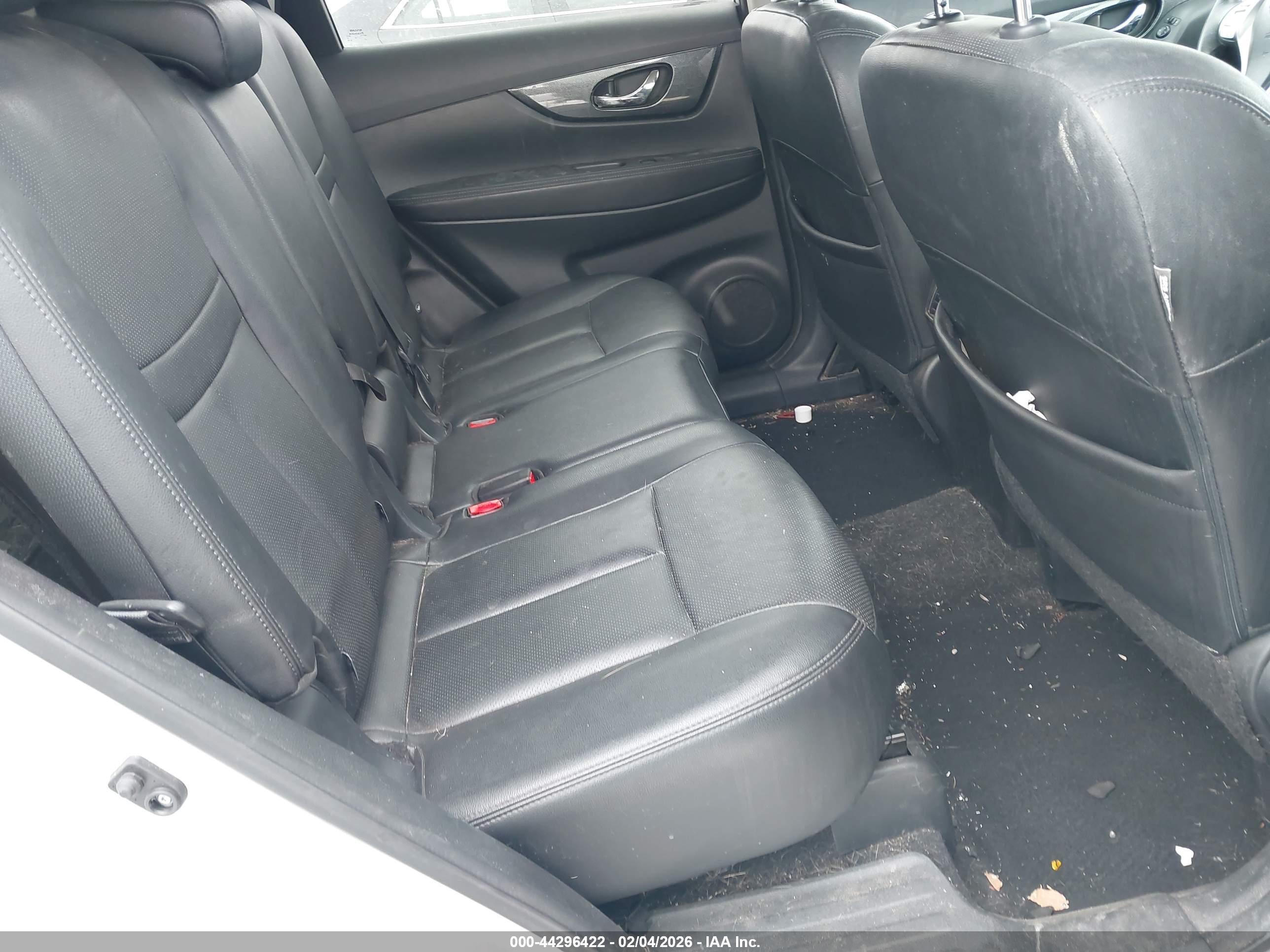 NISSAN ROGUE image 8