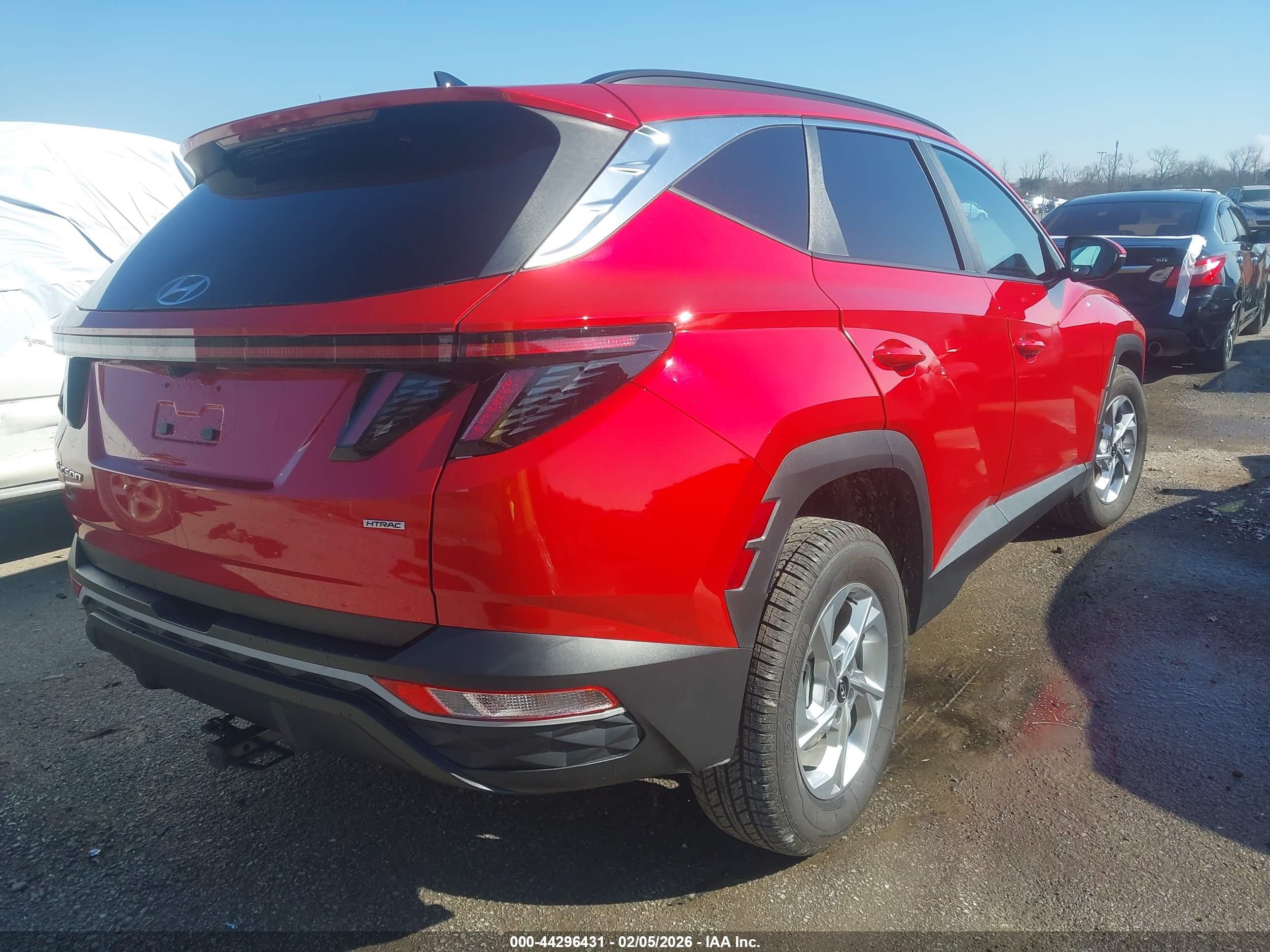 HYUNDAI TUCSON image 4