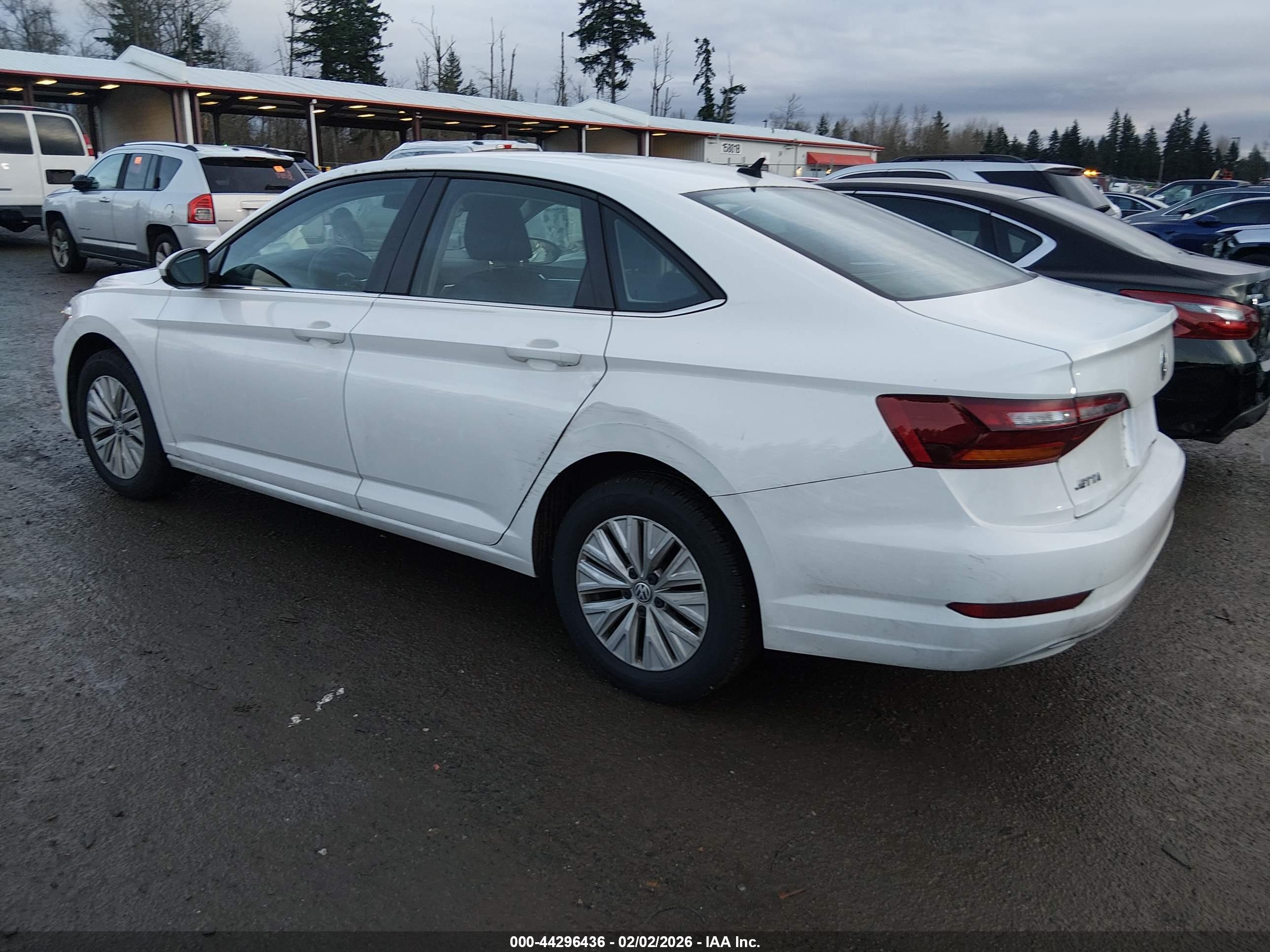 VOLKSWAGEN JETTA image 3