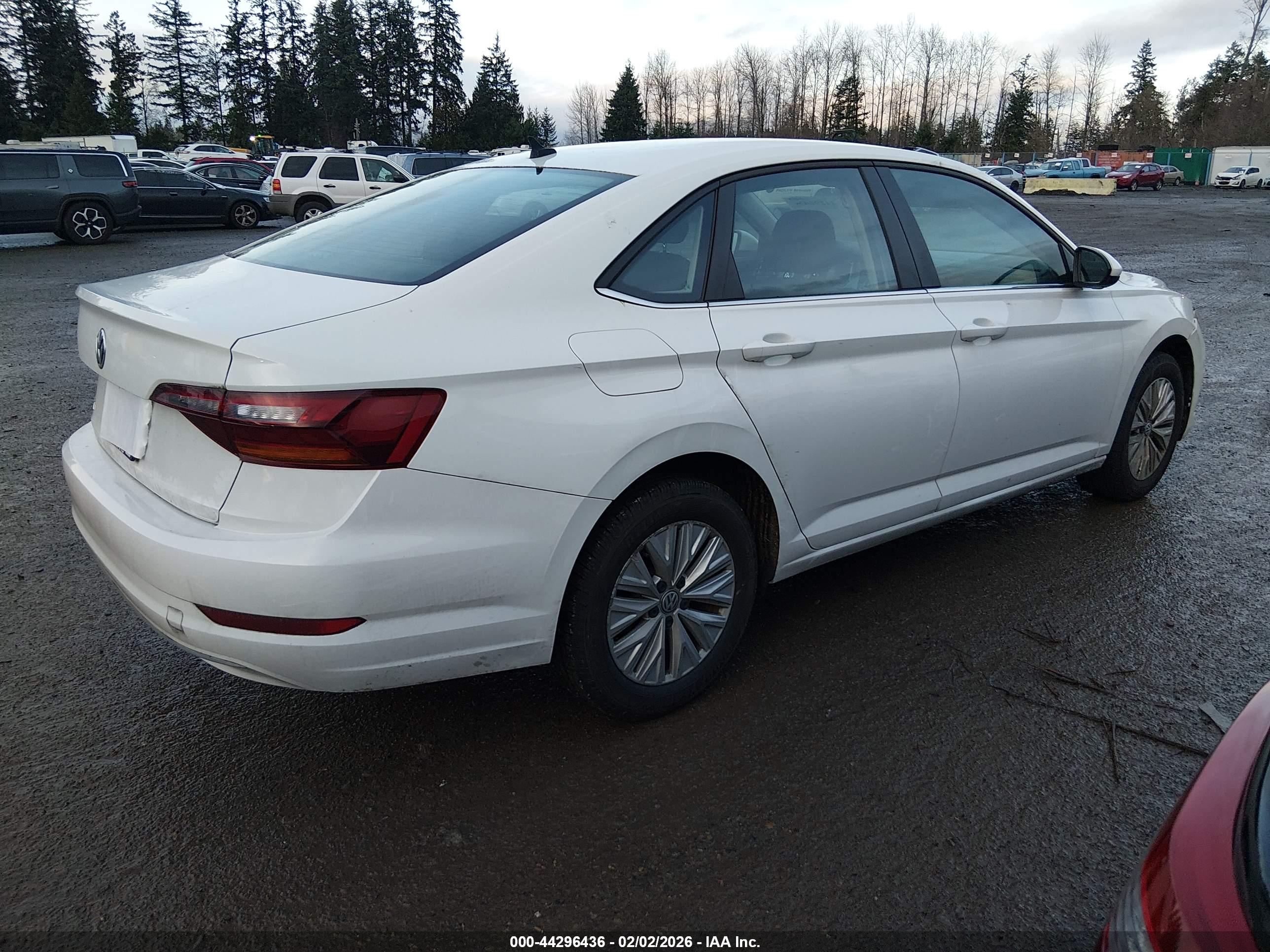 VOLKSWAGEN JETTA image 4