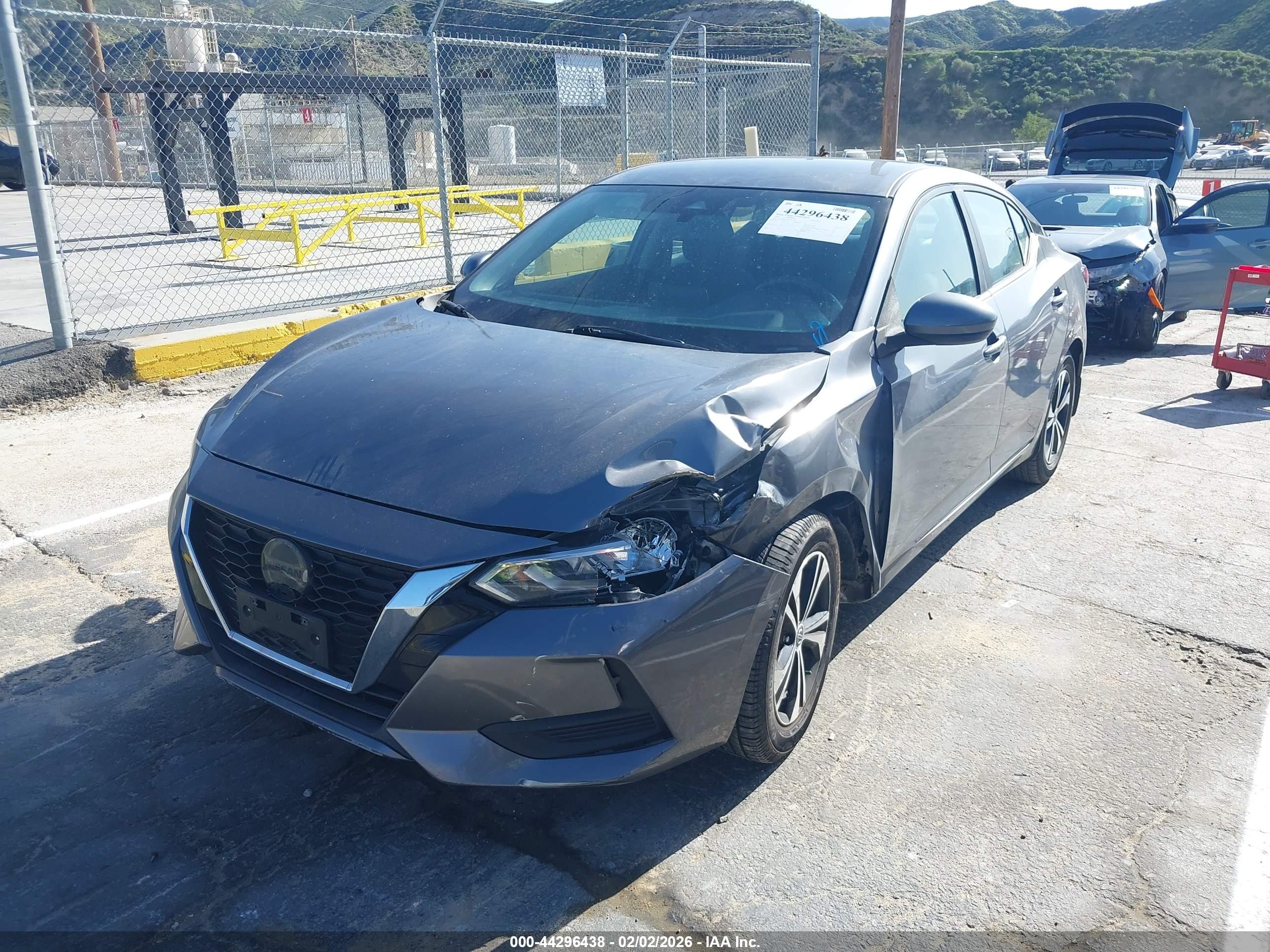 NISSAN SENTRA image 2