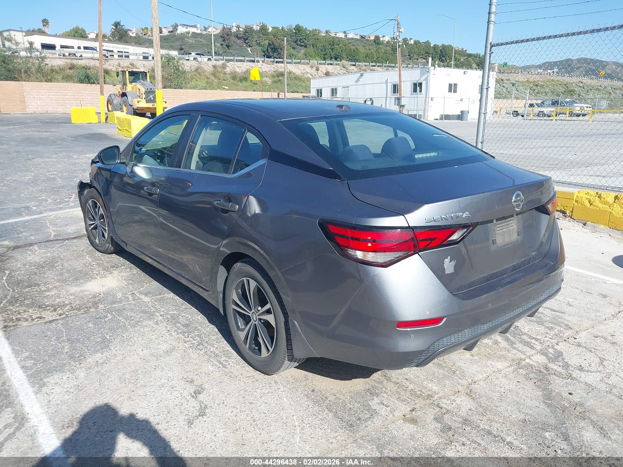 NISSAN SENTRA image 3